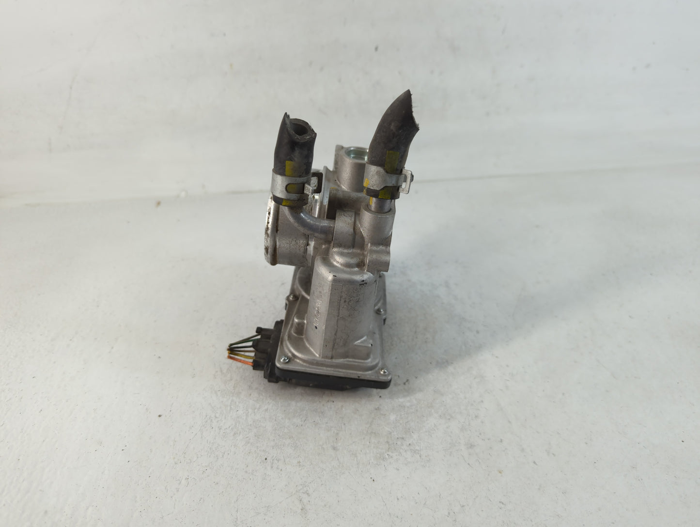2020-2022 Kia Forte Throttle Body P/N:35100-2B340 Fits Fits 2020 2021 2022 OEM Used Auto Parts - Oemusedautoparts1.com
