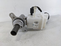 2021-2021 Kia K5 Brake Master Cylinder - Oemusedautoparts1.com