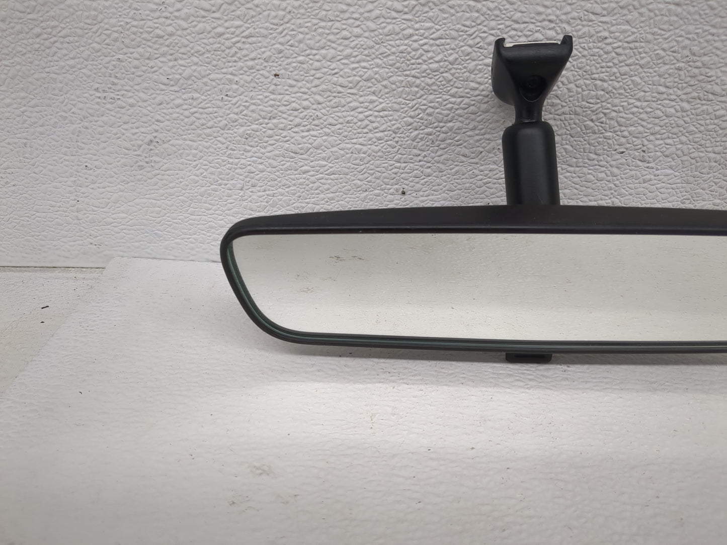 2021 Kia K5 Interior Rear View Mirror Replacement OEM P/N:E11048973 Fits Fits 2020 2022 OEM Used Auto Parts - Oemusedautopar
