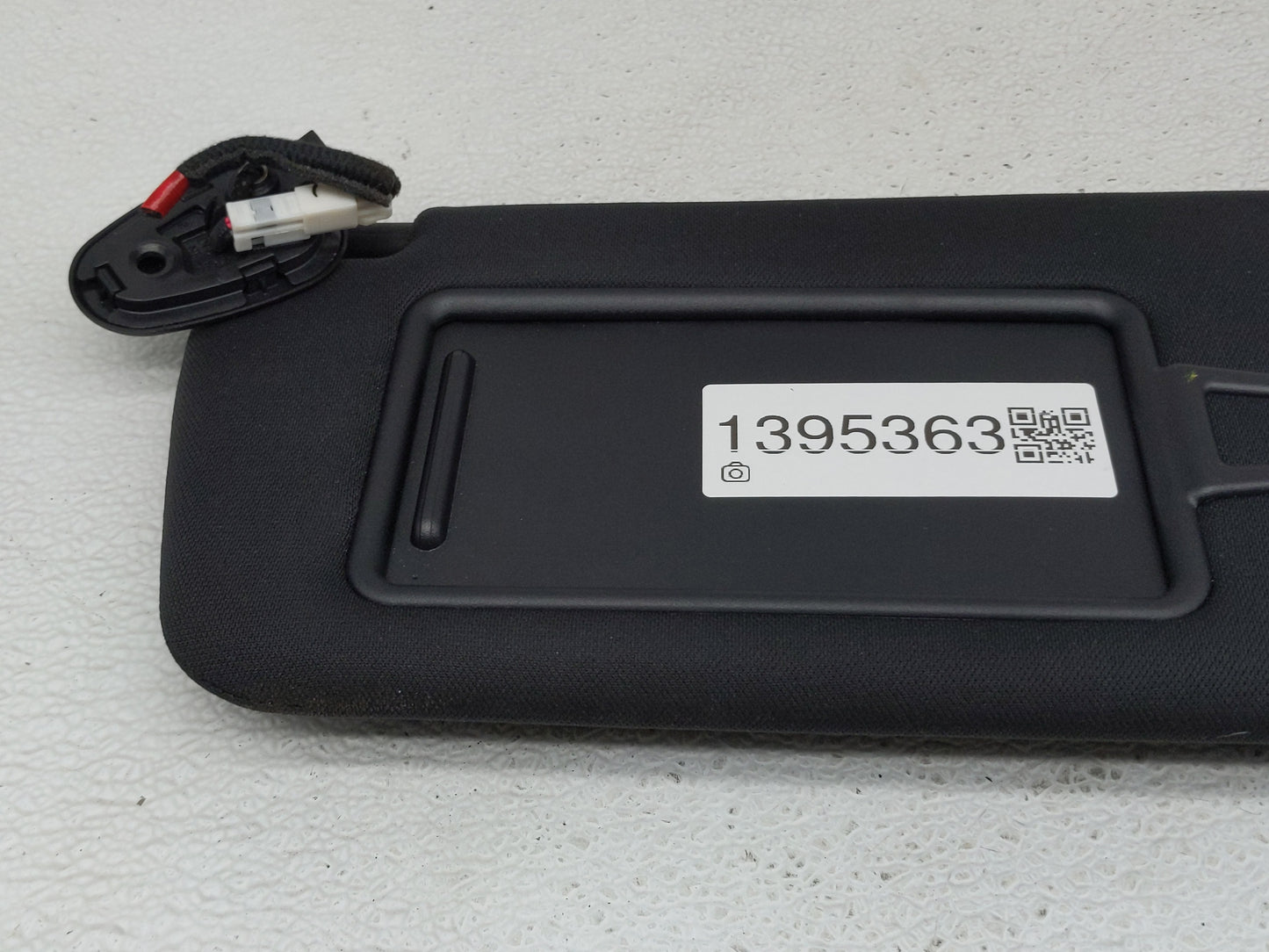 2021 Kia K5 Sun Visor Shade Replacement Driver Left Mirror Fits OEM Used Auto Parts - Oemusedautoparts1.com
