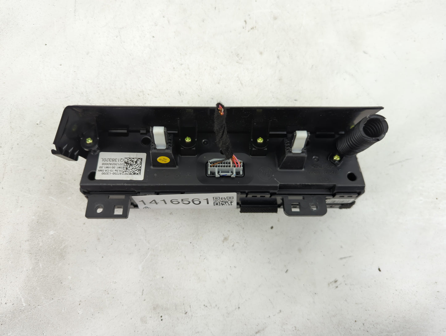 2021 Kia K5 Climate Control Module Temperature AC/Heater Replacement P/N:Q138320L 97250-L3200 Fits OEM Used Auto Parts - Oem