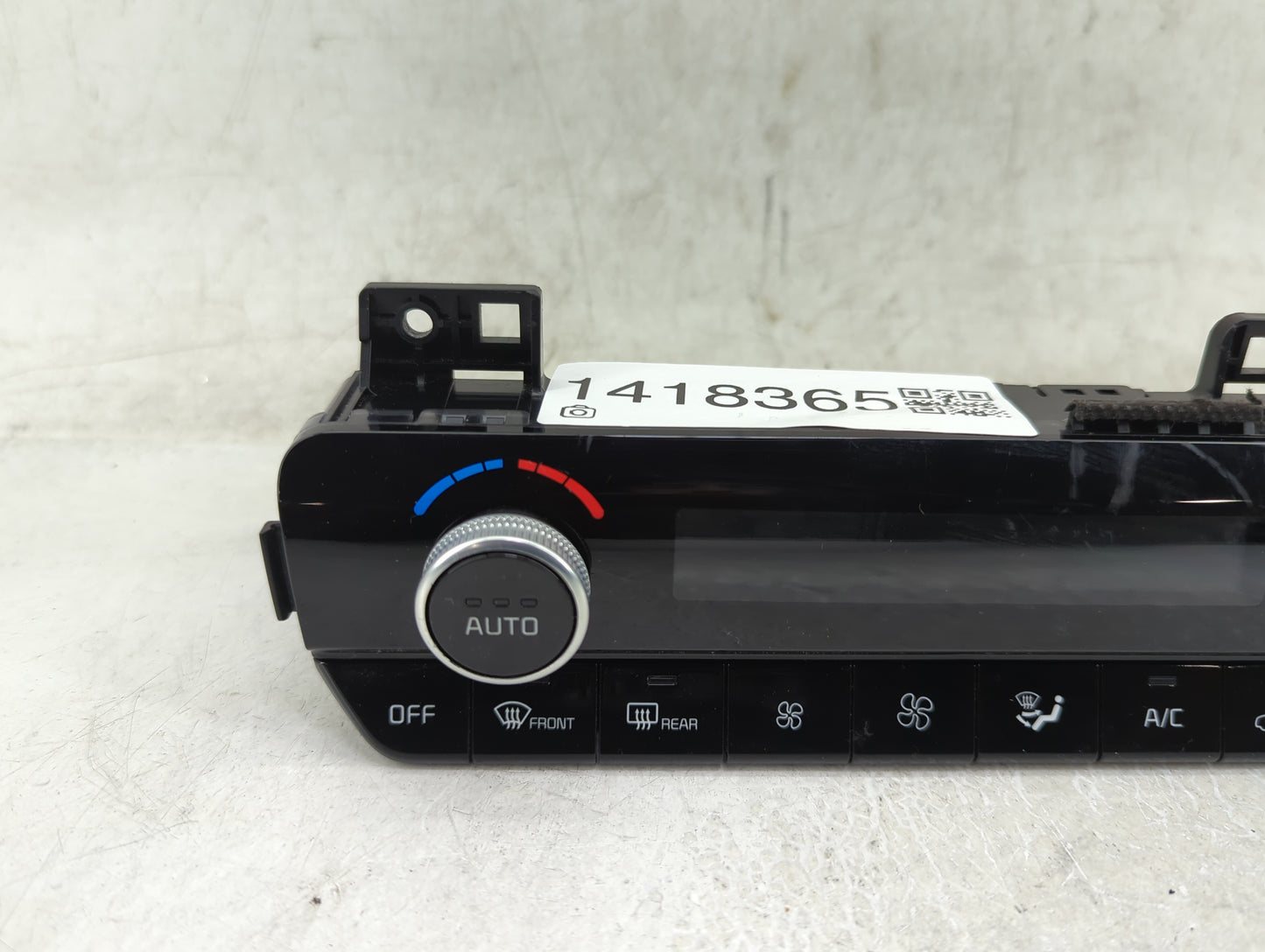 2021 Kia K5 Climate Control Module Temperature AC/Heater Replacement P/N:97250-L3200 Fits OEM Used Auto Parts - Oemusedautop
