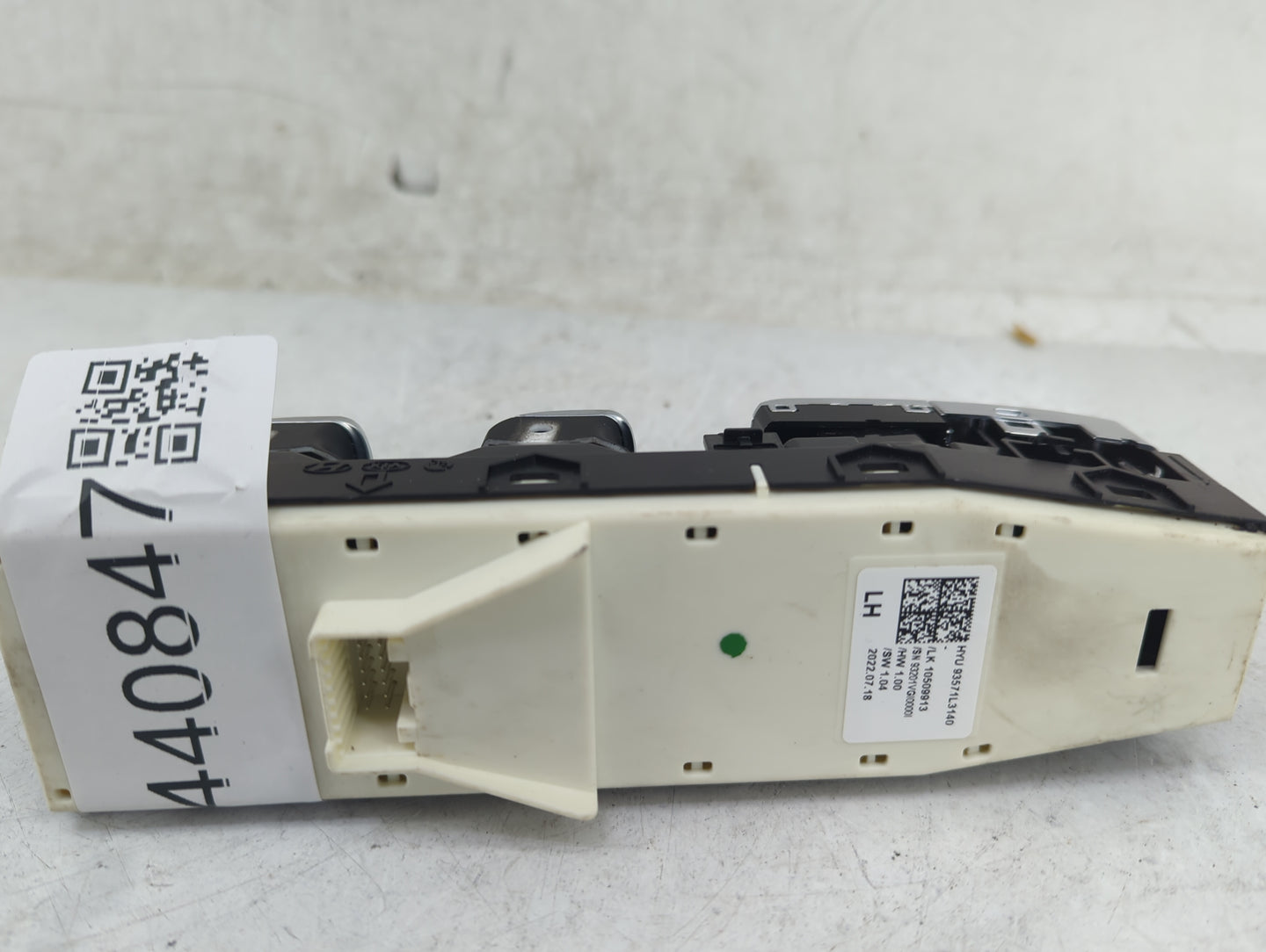2021 Kia K5 Master Power Window Switch Replacement Driver Side Left P/N:93571L3140 10509913, 93201VGI0000I Fits OEM Used Aut