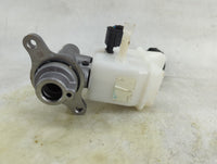2021-2021 Kia K5 Brake Master Cylinder 1490576 - Oemusedautoparts1.com