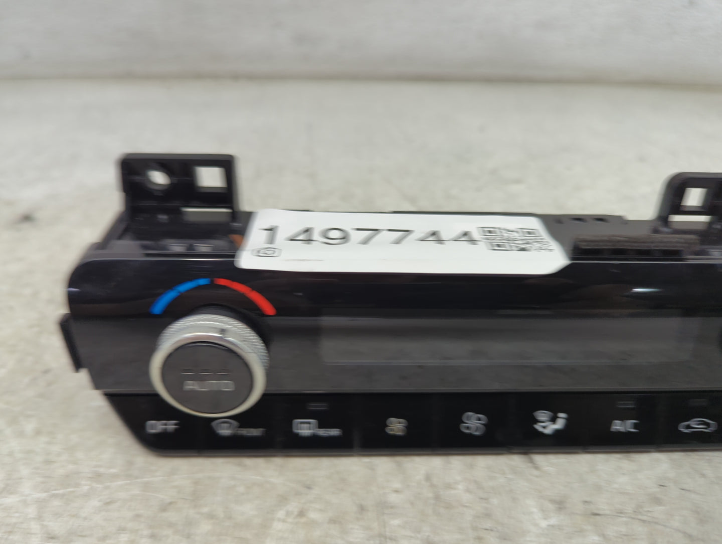 2021 Kia K5 Climate Control Module Temperature AC/Heater Replacement P/N:97250-L3200 Fits OEM Used Auto Parts - Oemusedautop