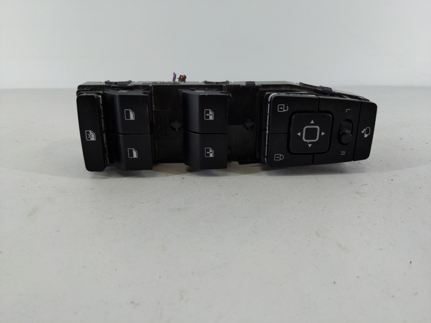 2023 Kia Niro Master Power Window Switch Replacement Driver Side Left P/N:93571-AT370 Fits OEM Used Auto Parts - Oemusedauto