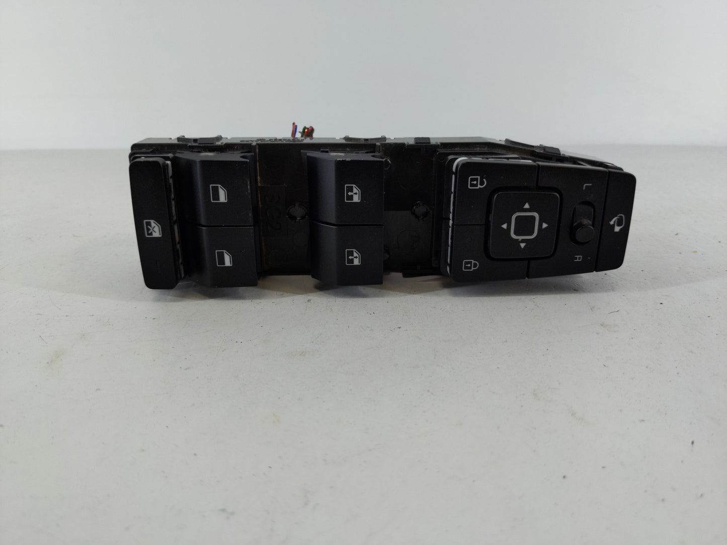 2023 Kia Niro Master Power Window Switch Replacement Driver Side Left P/N:93571-AT370 Fits OEM Used Auto Parts - Oemusedauto