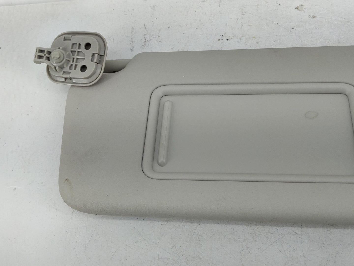 2023 Kia Niro Sun Visor Shade Replacement Driver Left Mirror Fits OEM Used Auto Parts - Oemusedautoparts1.com