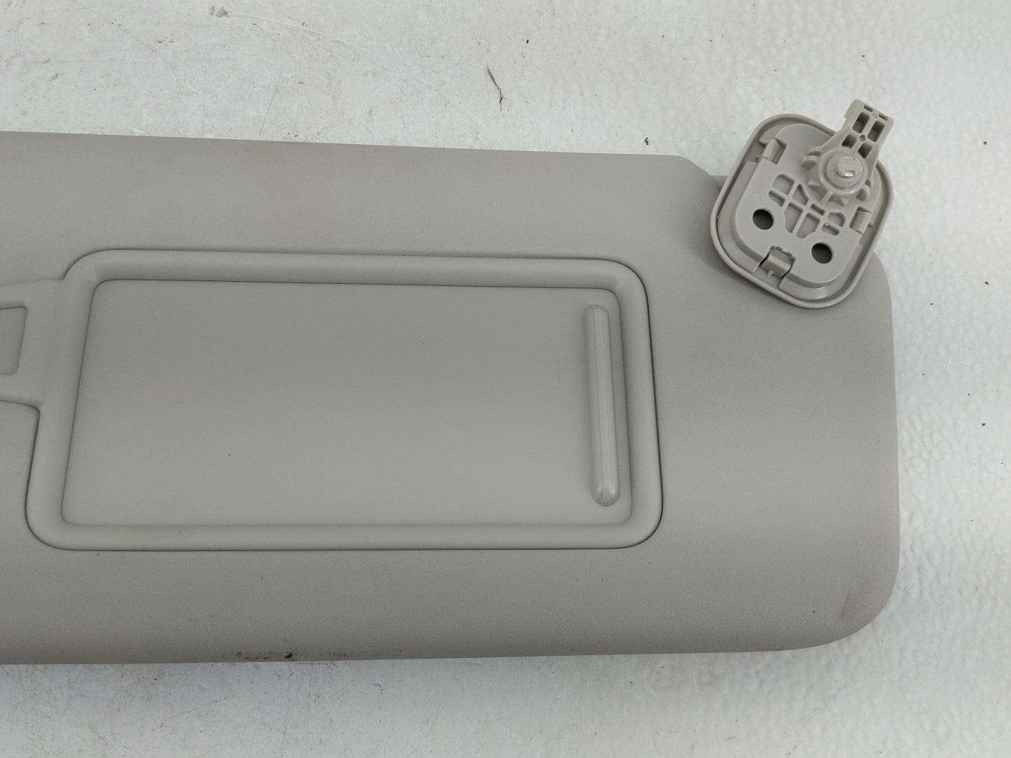 2023 Kia Niro Sun Visor Shade Replacement Passenger Right Mirror Fits OEM Used Auto Parts - Oemusedautoparts1.com