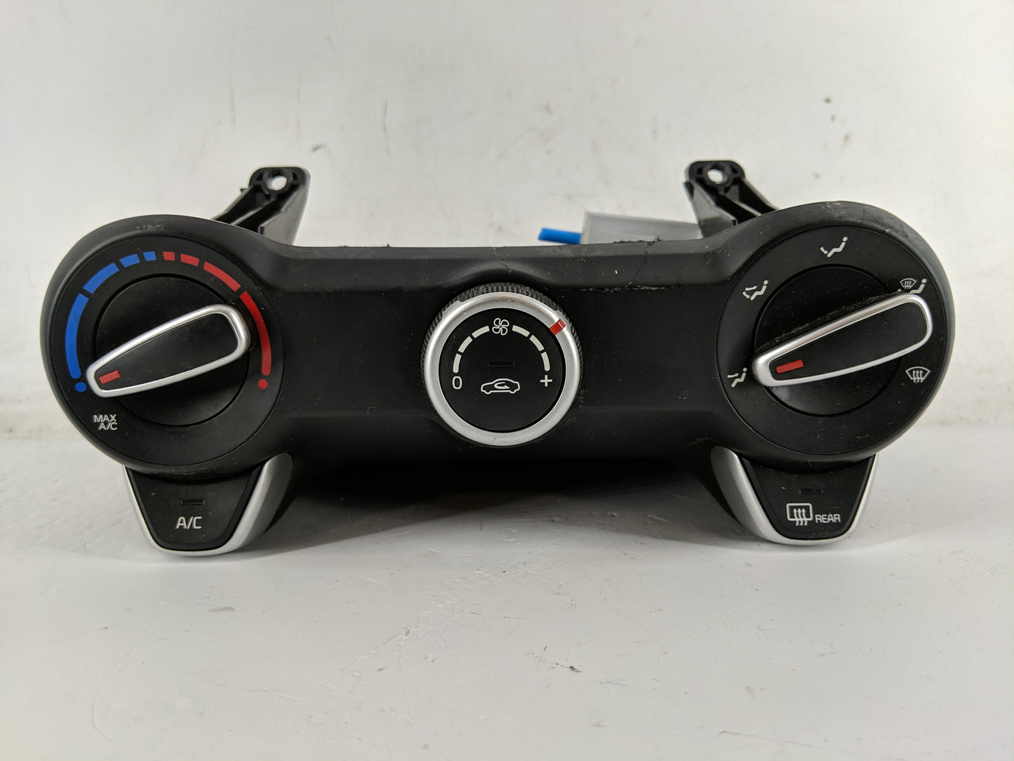 2023 Kia Rio Climate Control Module Temperature AC/Heater Replacement P/N:97250H9131 Fits OEM Used Auto Parts - Oemusedautop