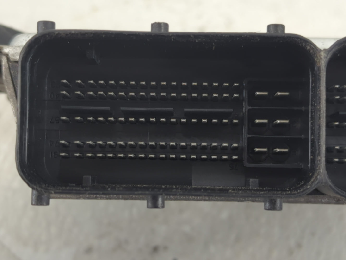 2023 Kia Seltos PCM Engine Control Computer ECU ECM PCU OEM P/N:39171-2EPT3 39170-2EPT3 Fits OEM Used Auto Parts - Oemusedau