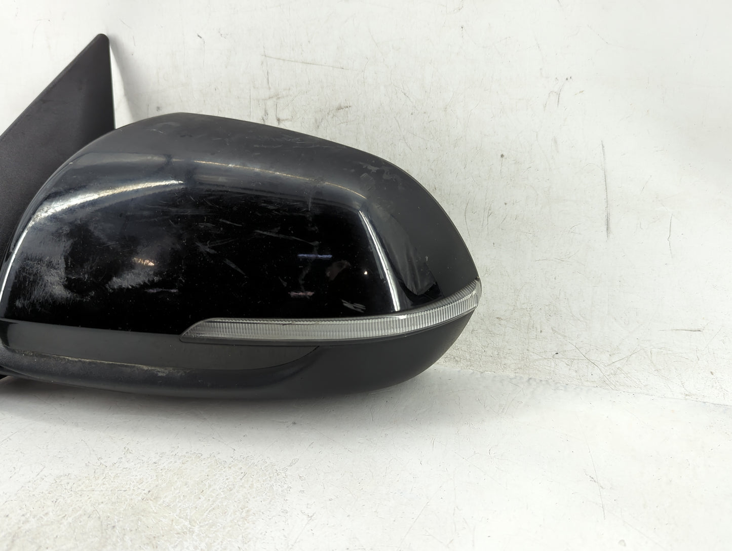 2021-2022 Kia Seltos Driver Side View Mirror - Left Door Mirror OEM Used - Oemusedautoparts1.com