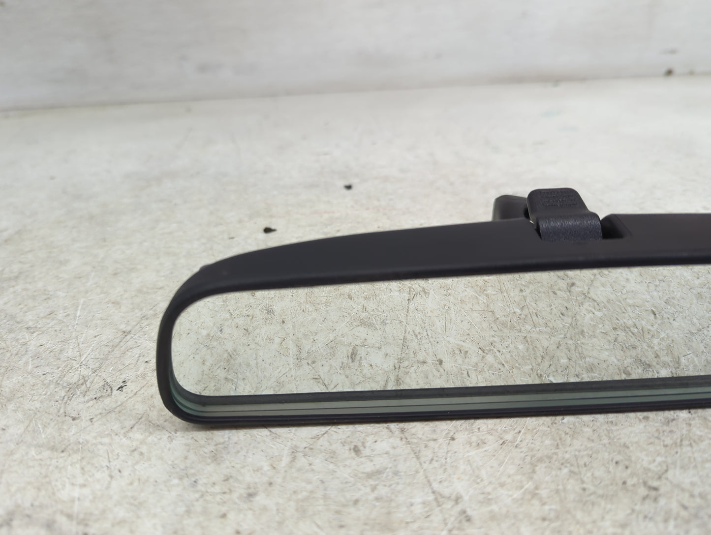 2021-2022 Kia Seltos Interior Rear View Mirror Replacement OEM P/N:E13049896 Fits Fits 2020 2021 2022 2023 OEM Used Auto Par