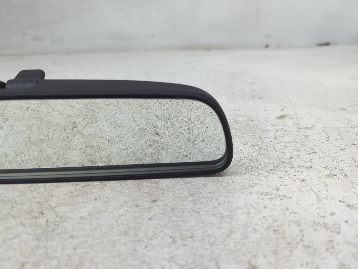 2021-2022 Kia Seltos Interior Rear View Mirror Replacement OEM P/N:E13049896 Fits Fits 2020 2021 2022 2023 OEM Used Auto Par