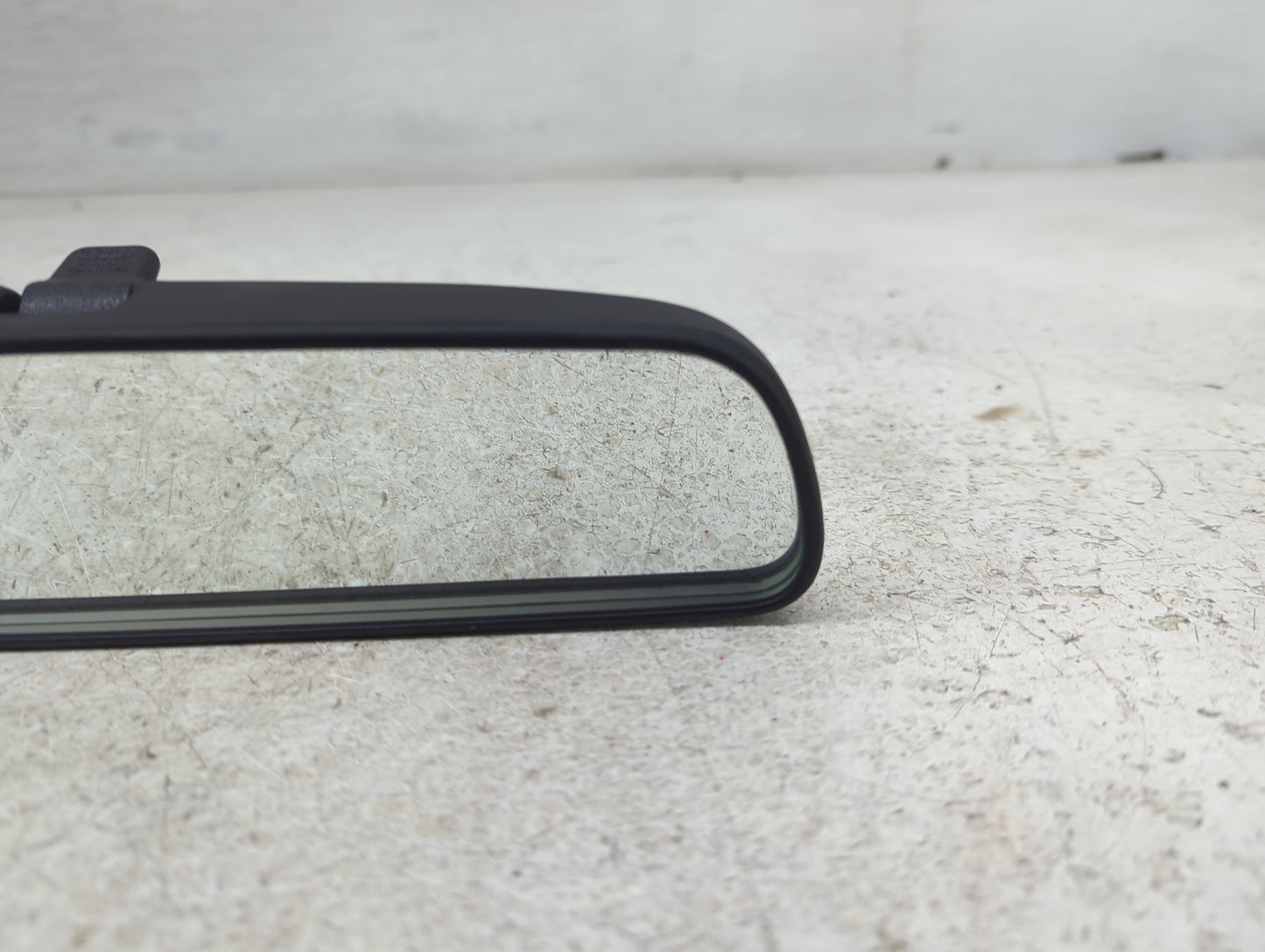 2021-2022 Kia Seltos Interior Rear View Mirror Replacement OEM P/N:E13049896 Fits Fits 2020 2021 2022 2023 OEM Used Auto Par