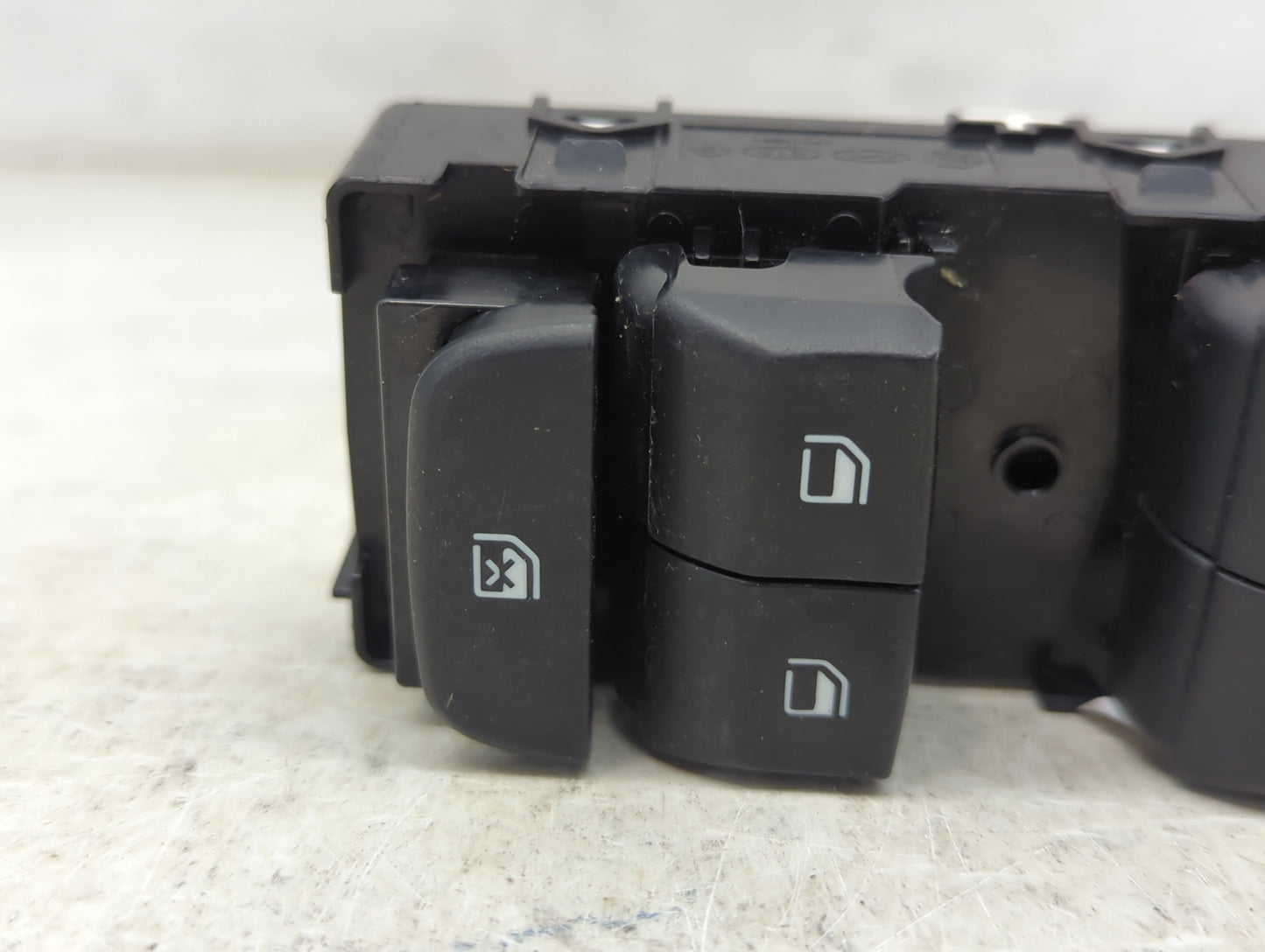 2021-2022 Kia Seltos Master Power Window Switch Replacement Driver Side Left P/N:93571-Q5100 40C491-1000 Fits Fits 2021 2022