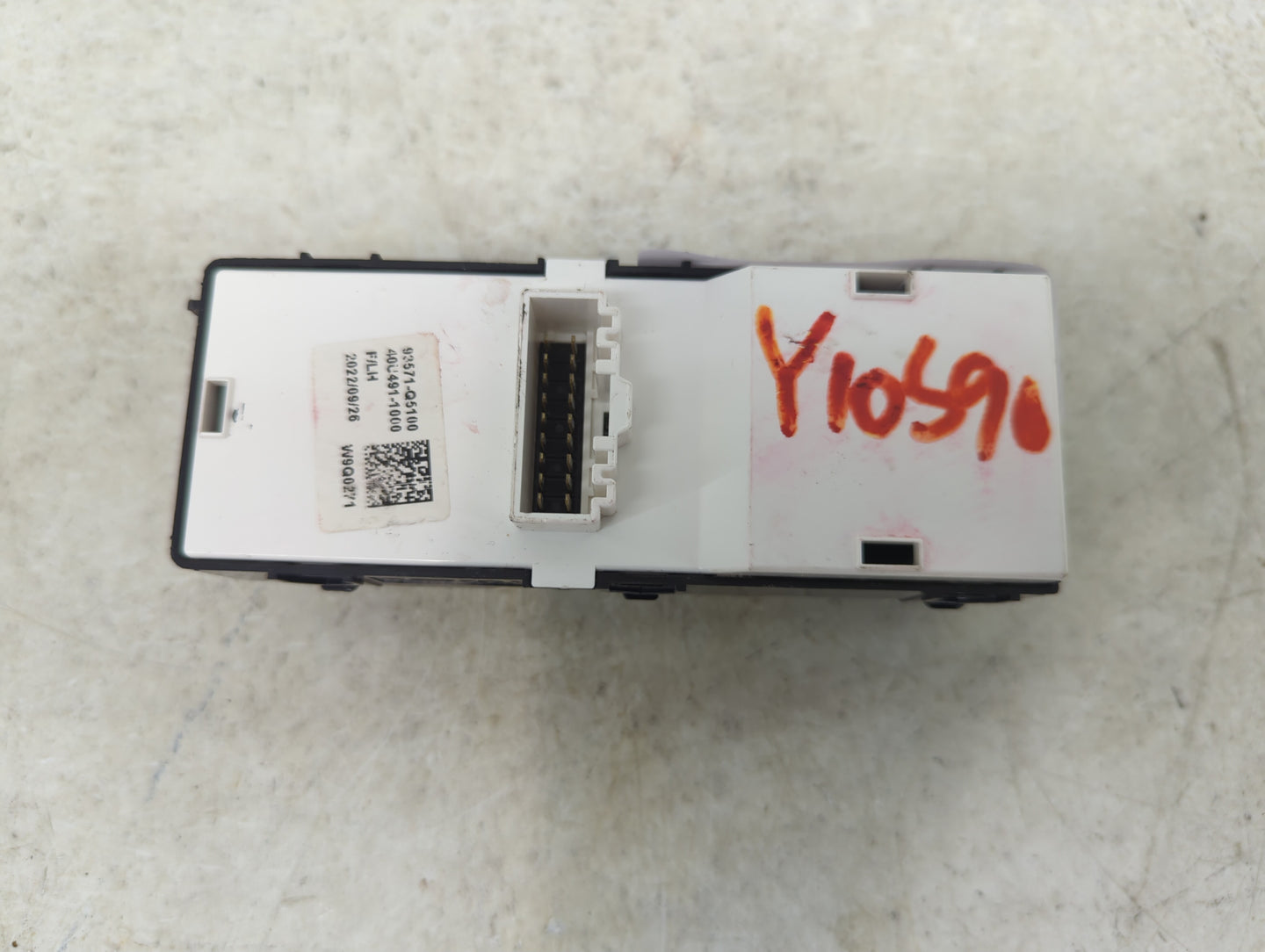2021-2022 Kia Seltos Master Power Window Switch Replacement Driver Side Left P/N:93571-Q5100 40C491-1000 Fits Fits 2021 2022