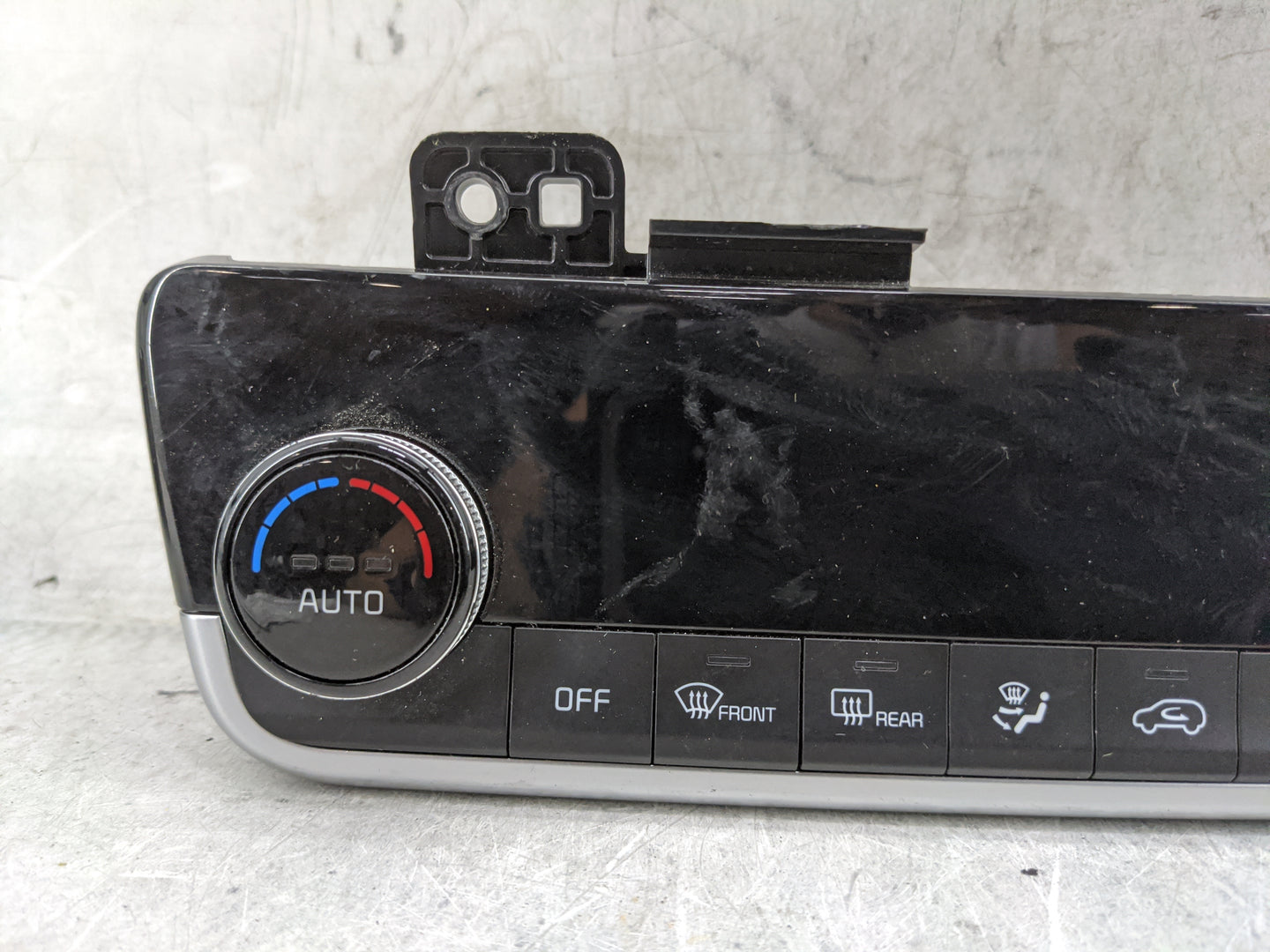 2021-2022 Kia Seltos Climate Control Module Temperature AC/Heater Replacement P/N:97250-Q5290 Fits Fits 2021 2022 OEM Used A