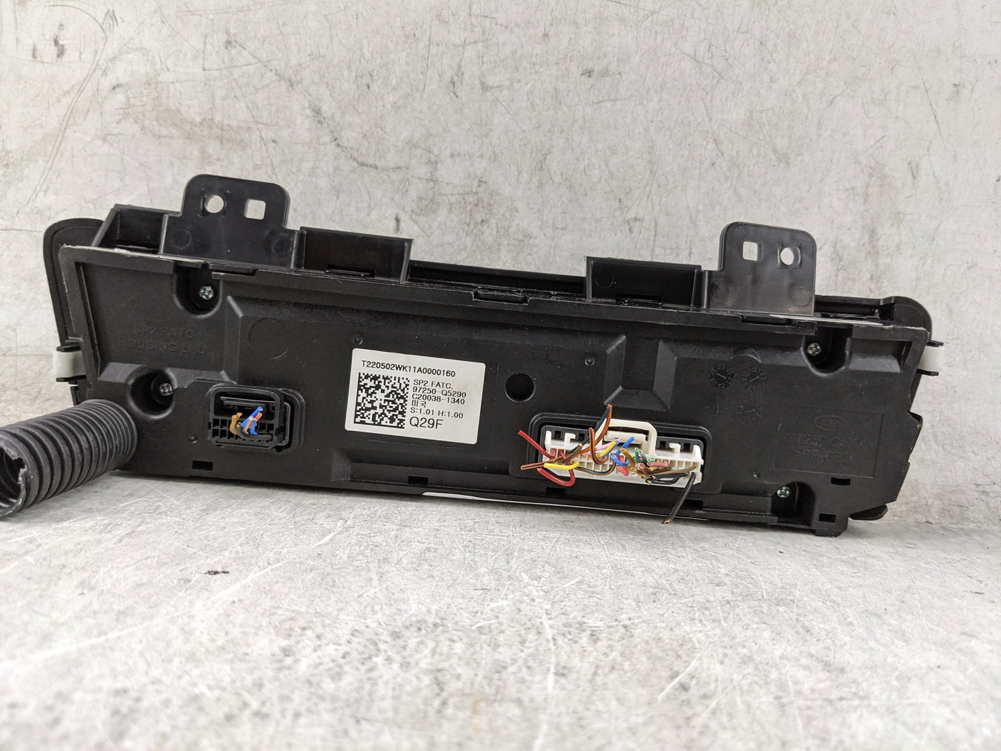2021-2022 Kia Seltos Climate Control Module Temperature AC/Heater Replacement P/N:97250-Q5290 Fits Fits 2021 2022 OEM Used A