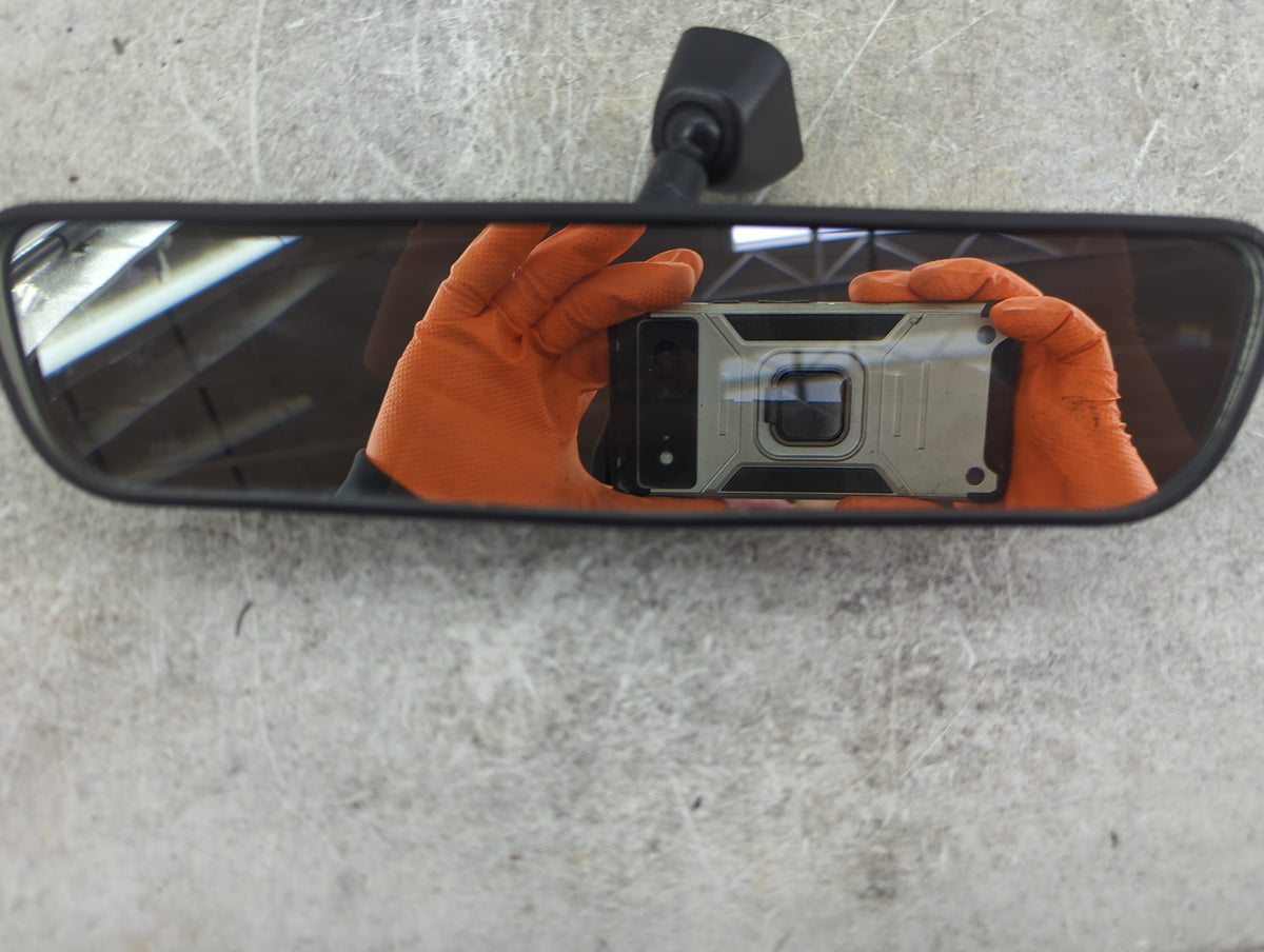 2021-2022 Kia Seltos Interior Rear View Mirror Replacement OEM P/N:E13 049896 Fits Fits 2020 2021 2022 2023 OEM Used Auto Pa