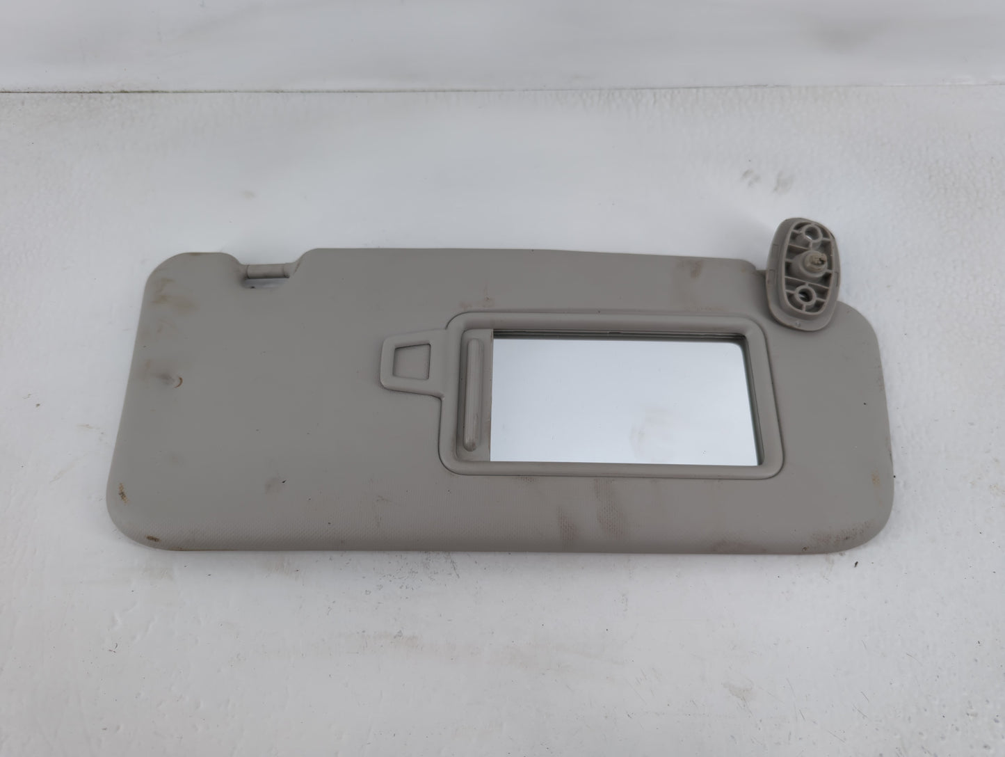 2021-2022 Kia Seltos Sun Visor Shade Replacement Passenger Right Mirror Fits Fits 2021 2022 OEM Used Auto Parts - Oemusedaut