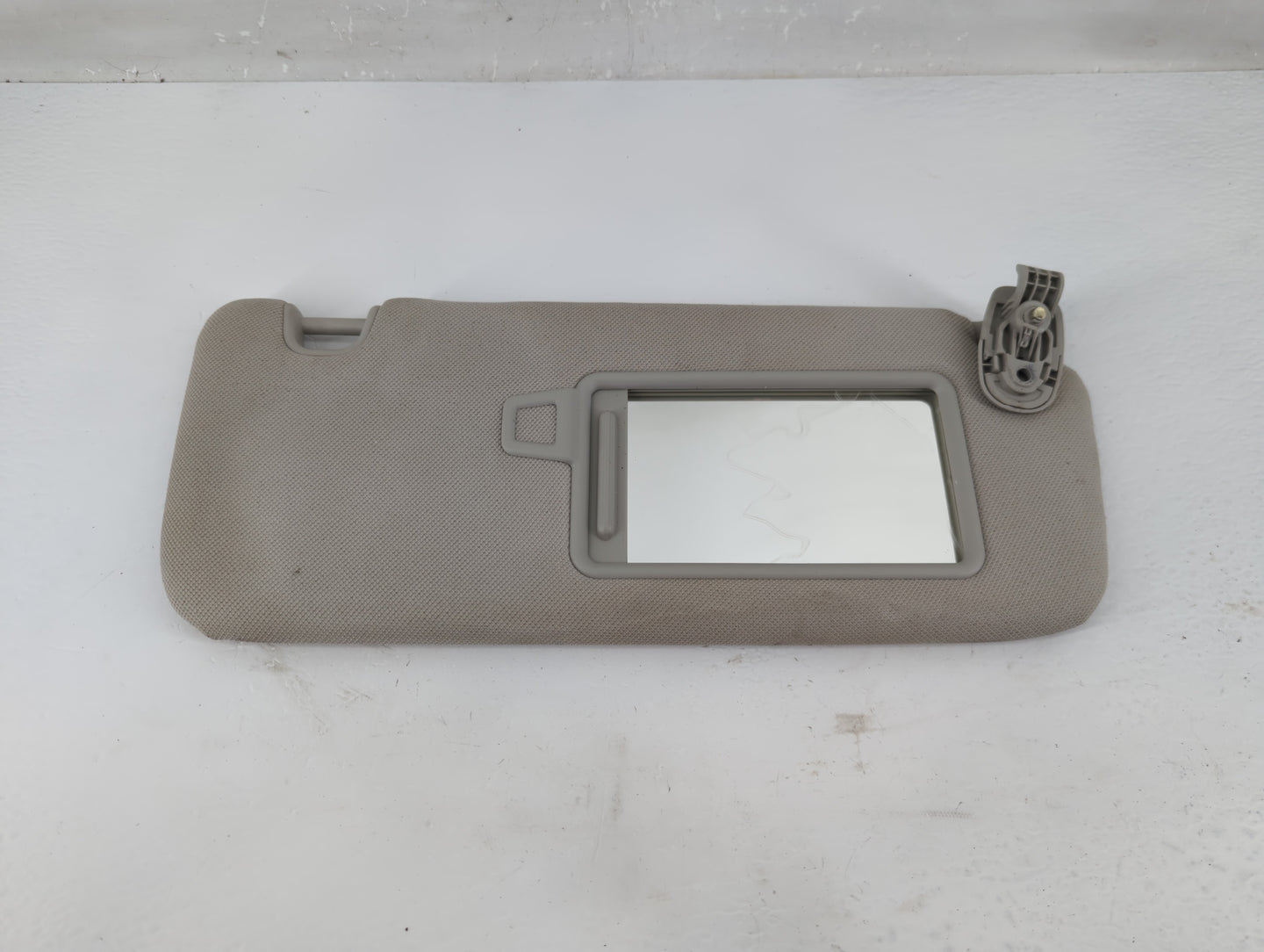 2021 Kia Sorento Sun Visor Shade Replacement Passenger Right Mirror Fits OEM Used Auto Parts - Oemusedautoparts1.com