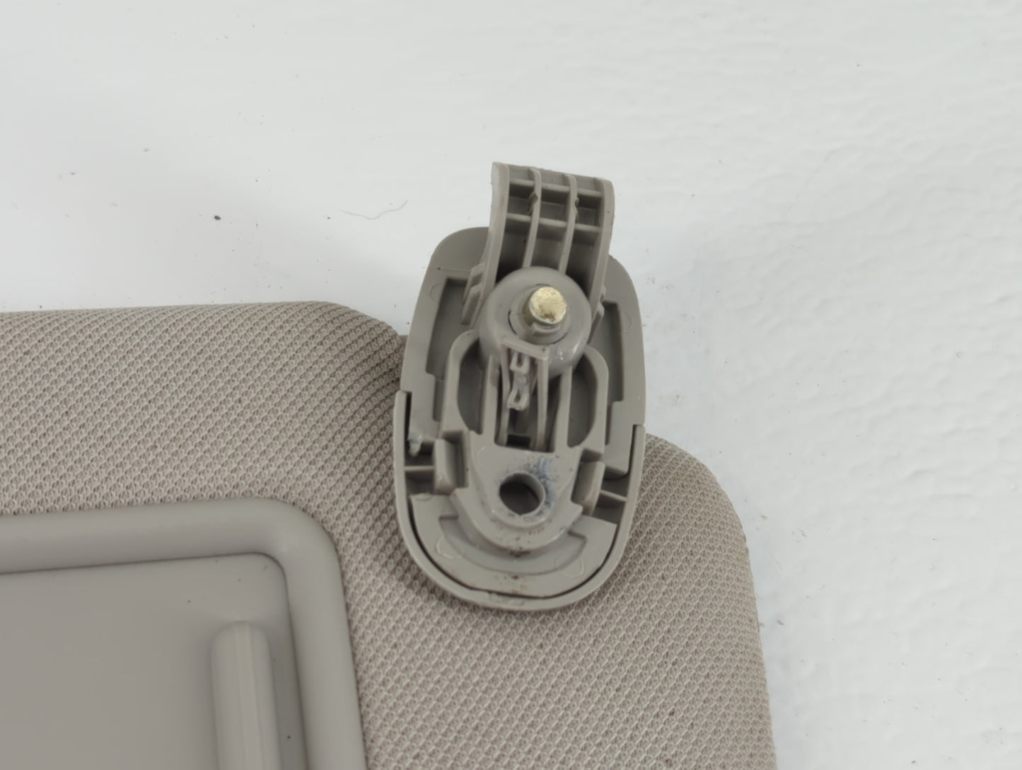 2021 Kia Sorento Sun Visor Shade Replacement Passenger Right Mirror Fits OEM Used Auto Parts - Oemusedautoparts1.com