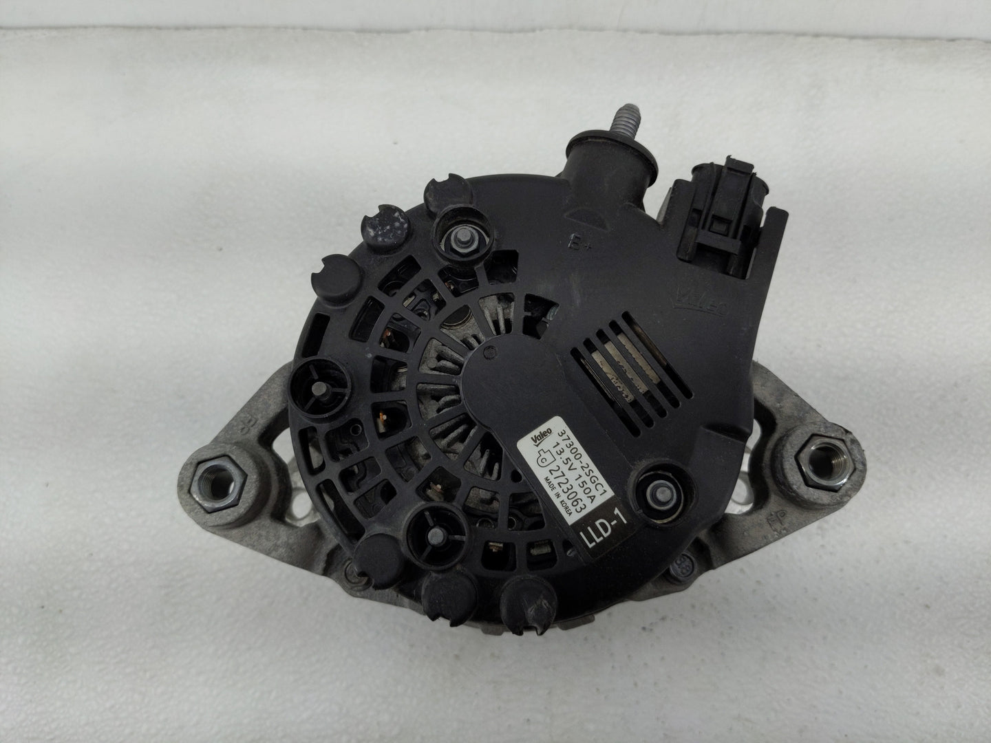 2021 Kia Sorento Alternator Replacement Generator Charging Assembly Engine OEM P/N:37300-2SGC1 Fits Fits 2020 2022 2023 OEM 