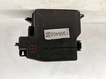compare product 2023 Kia Sorento Fusebox Fuse Box Panel Relay Module P/N:91956-R5121 Fits OEM Used Auto Parts