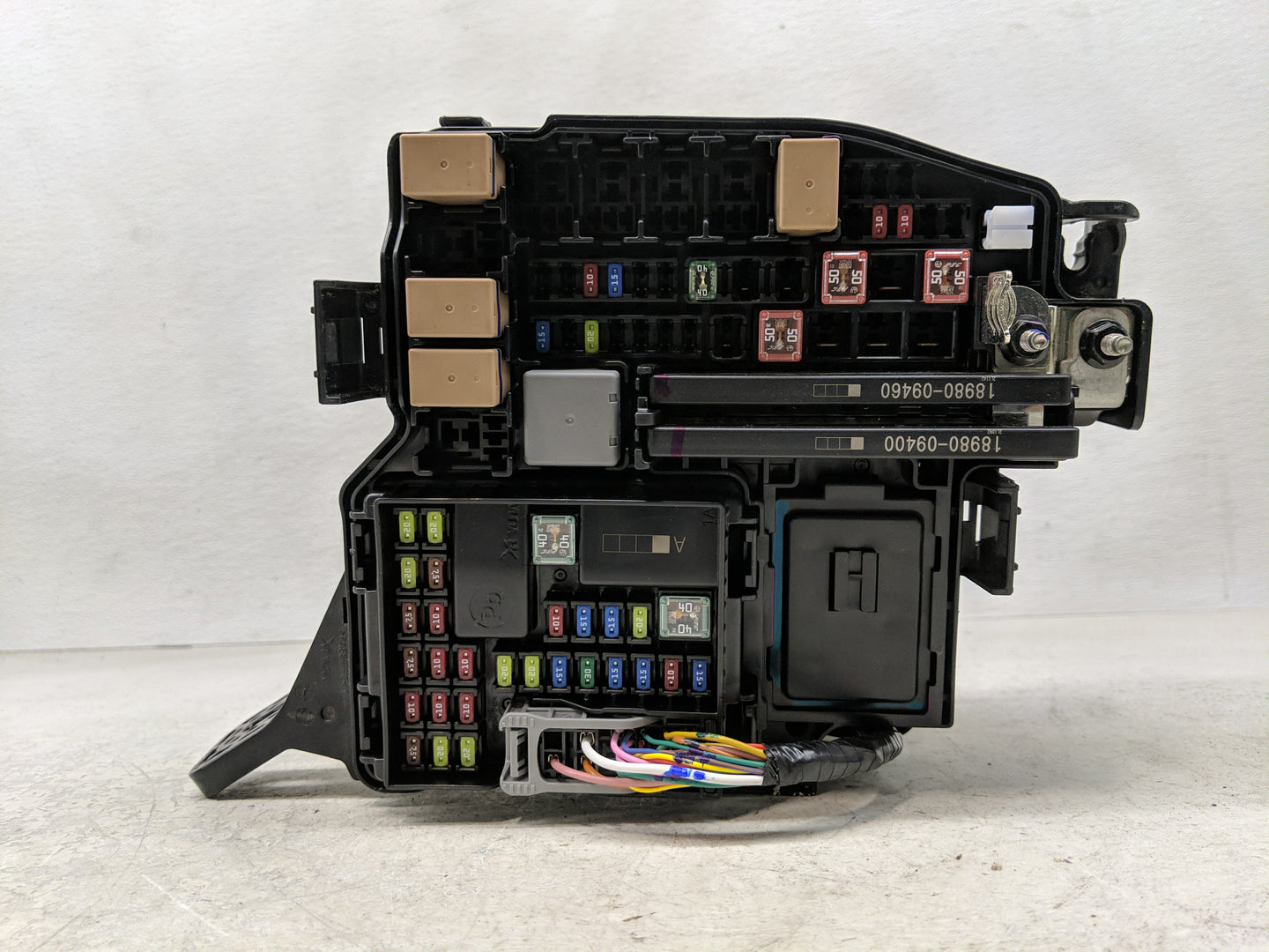 2023 Kia Sorento Fusebox Fuse Box Panel Relay Module P/N:91956-R5121 Fits OEM Used Auto Parts - Oemusedautoparts1.com