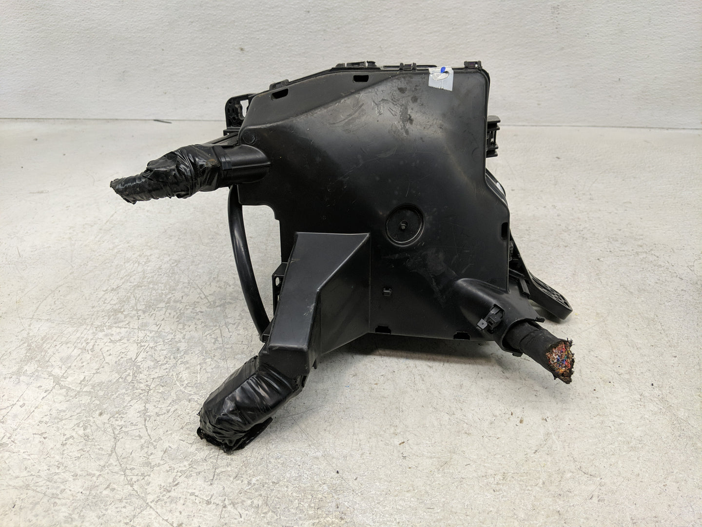 2023 Kia Sorento Fusebox Fuse Box Panel Relay Module P/N:91956-R5121 Fits OEM Used Auto Parts - Oemusedautoparts1.com