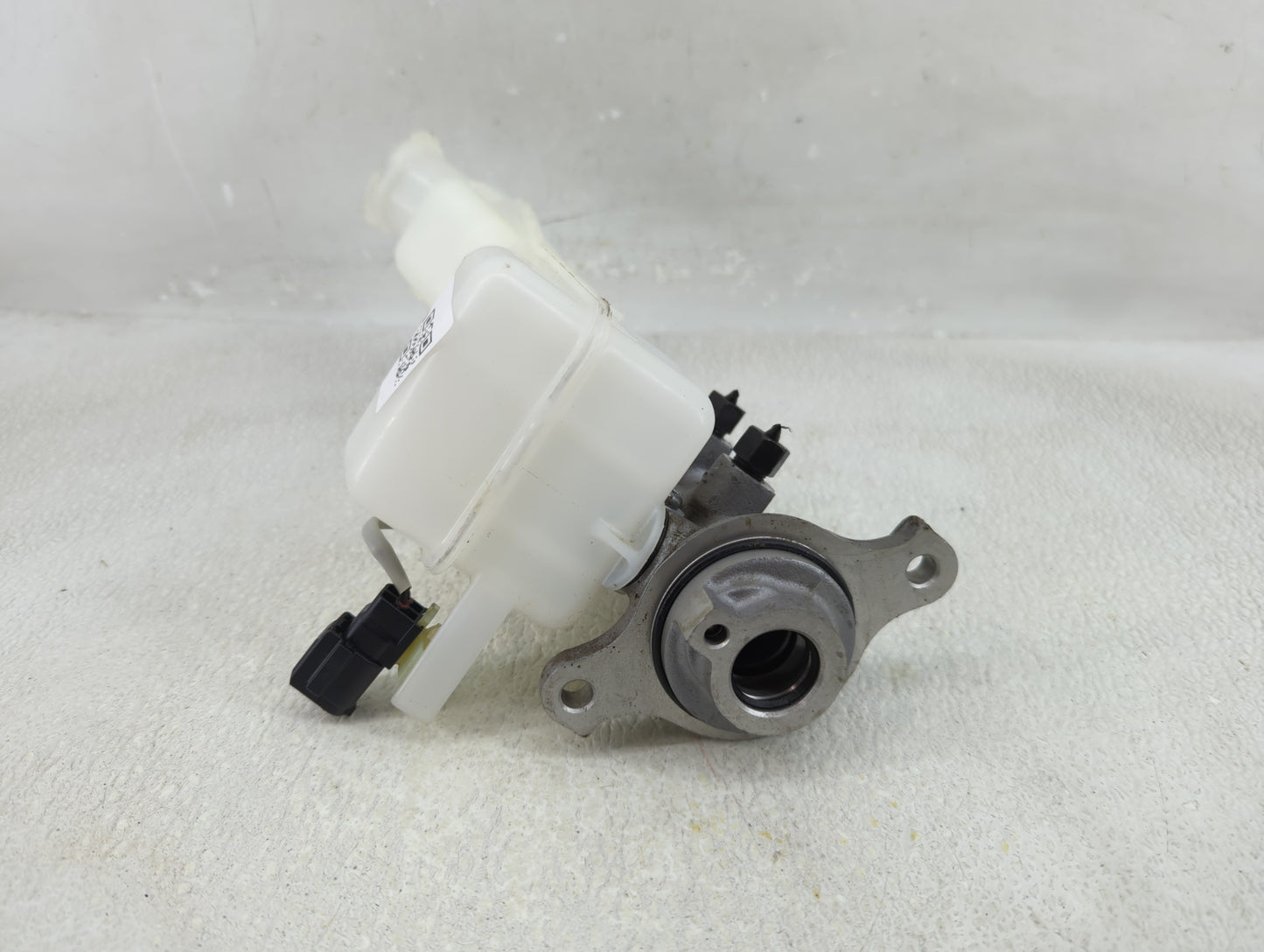 2021-2021 Kia Sorento Brake Master Cylinder 1312782 - Oemusedautoparts1.com