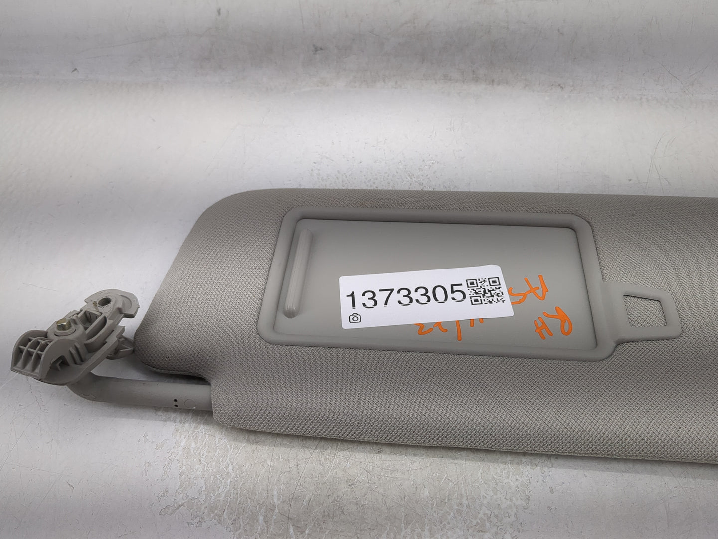 2021 Kia Sorento Sun Visor Shade Replacement Passenger Right Mirror Fits OEM Used Auto Parts - Oemusedautoparts1.com