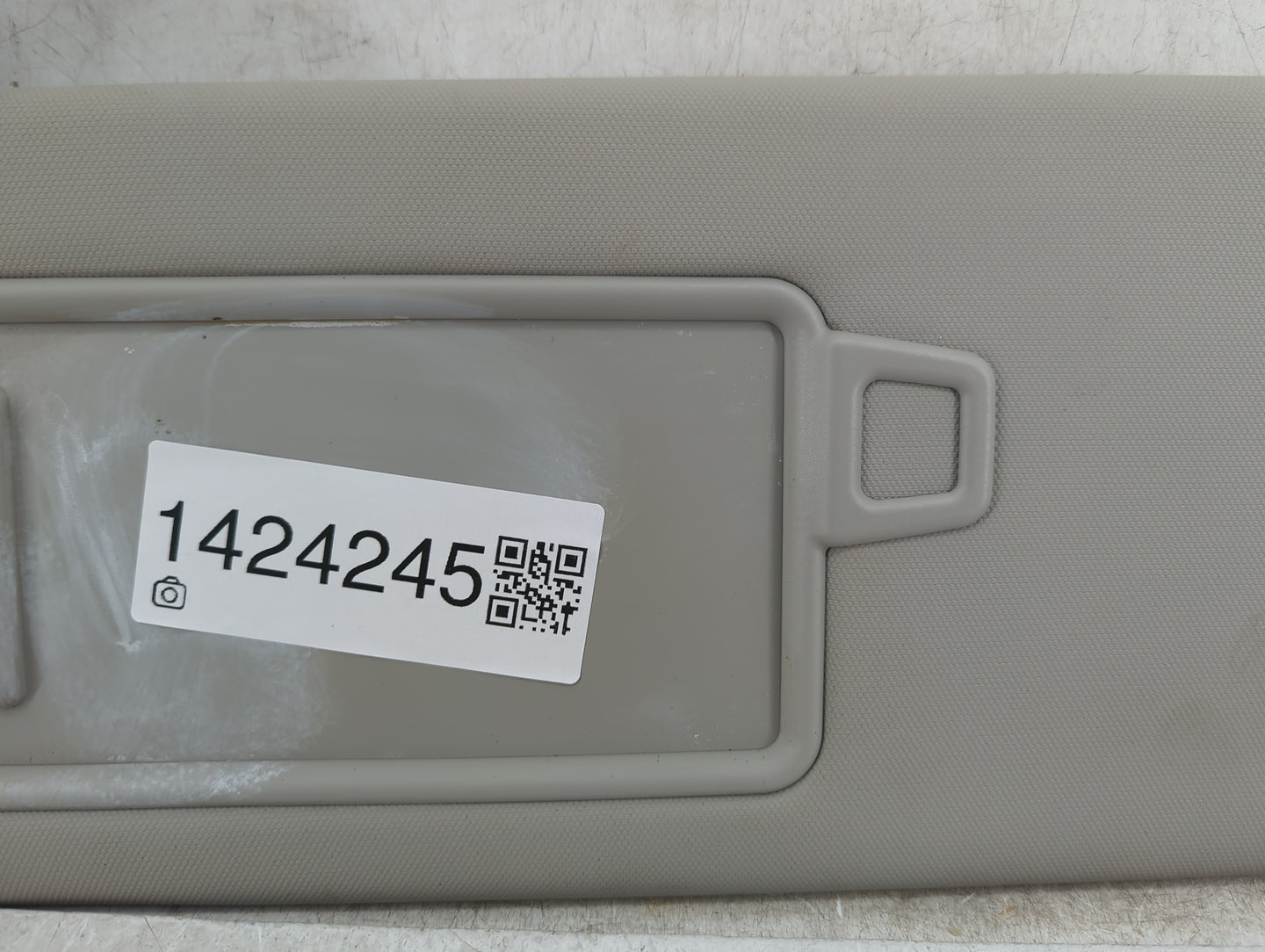 2023 Kia Sorento Sun Visor Shade Replacement Driver Left Mirror Fits OEM Used Auto Parts - Oemusedautoparts1.com
