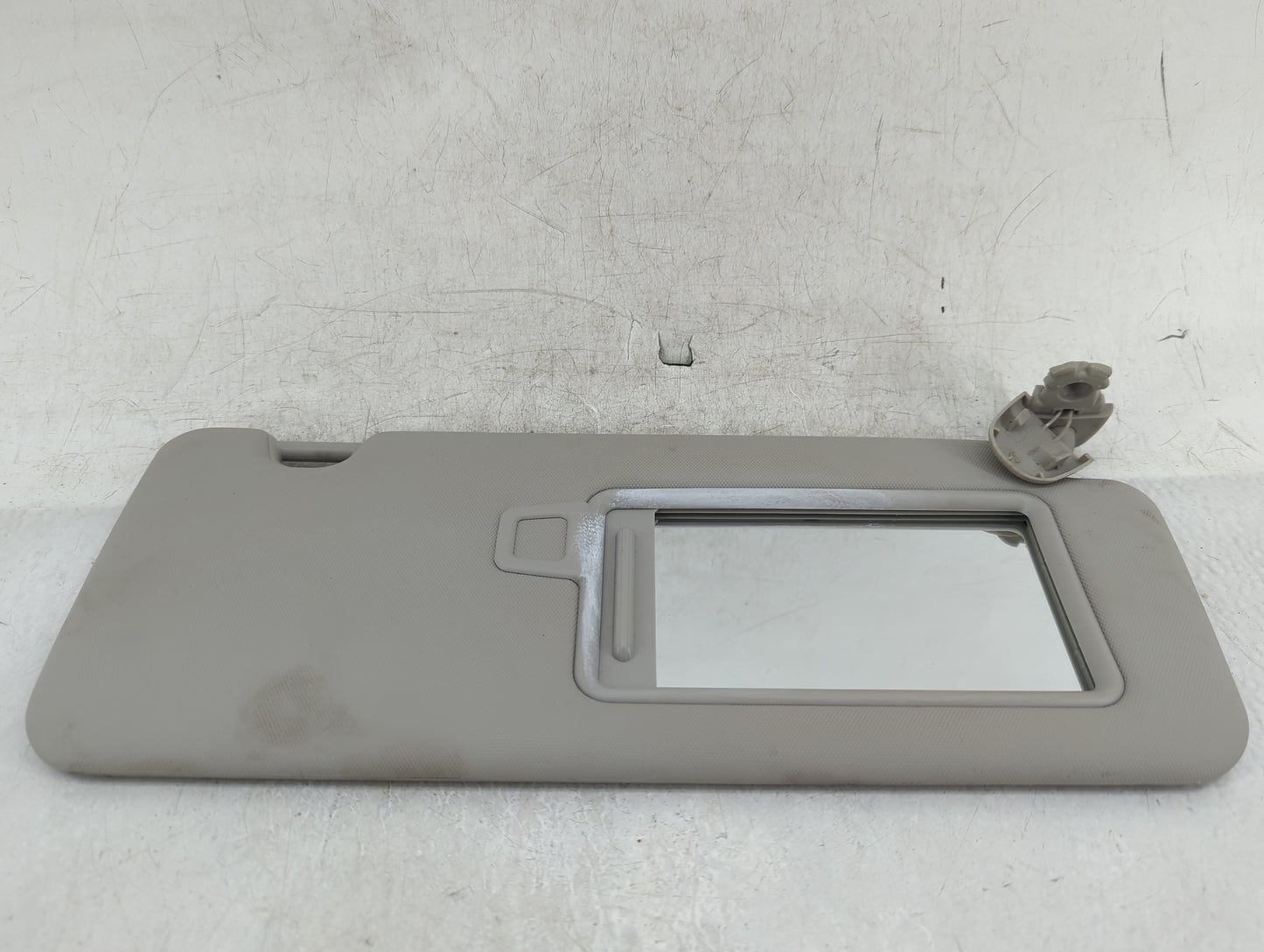 2023 Kia Sorento Sun Visor Shade Replacement Passenger Right Mirror Fits OEM Used Auto Parts - Oemusedautoparts1.com