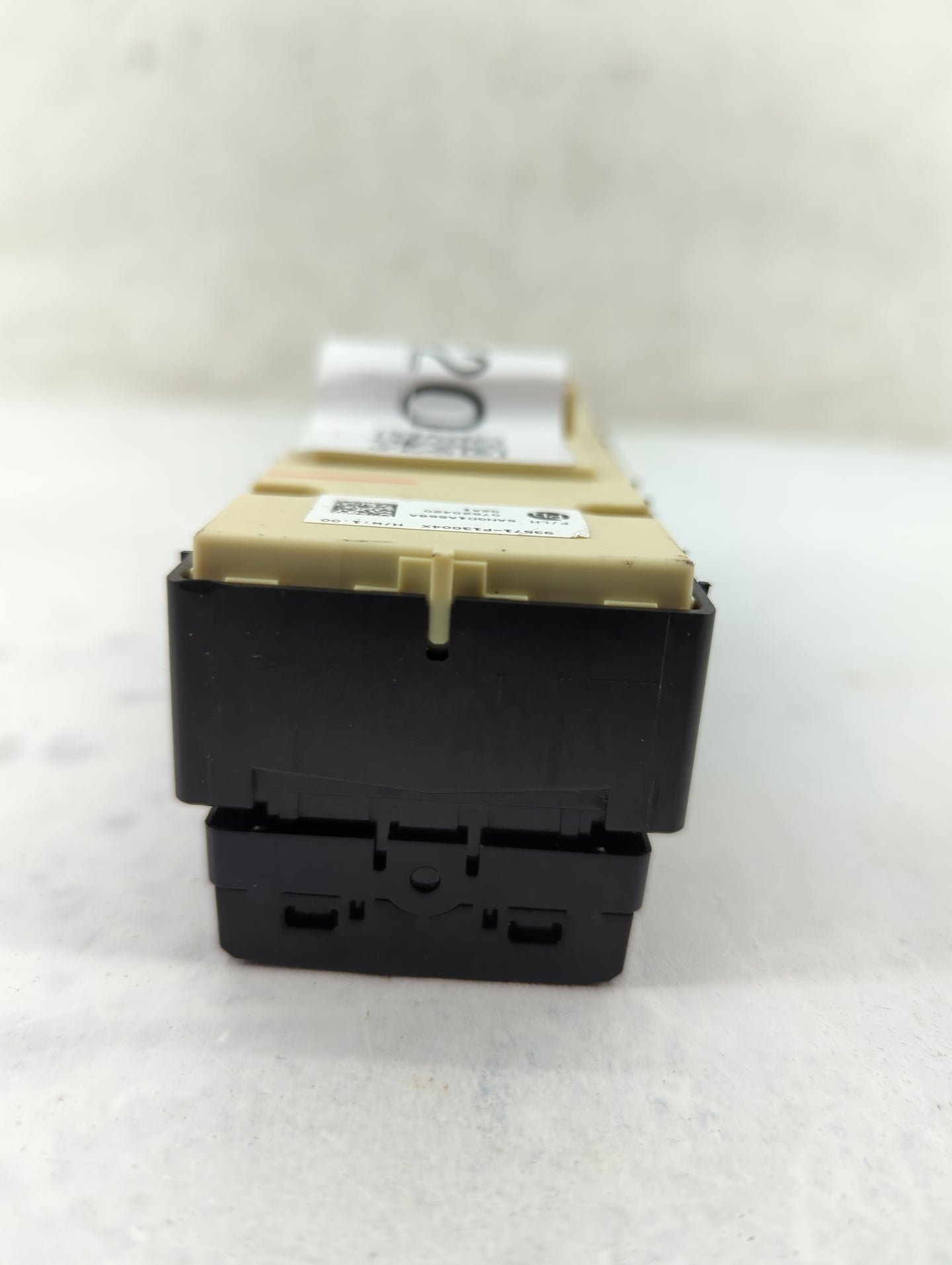 2023 Kia Sorento Master Power Window Switch Replacement Driver Side Left P/N:93571-P1300 93571-P13004X, SANGD1A568A Fits OEM
