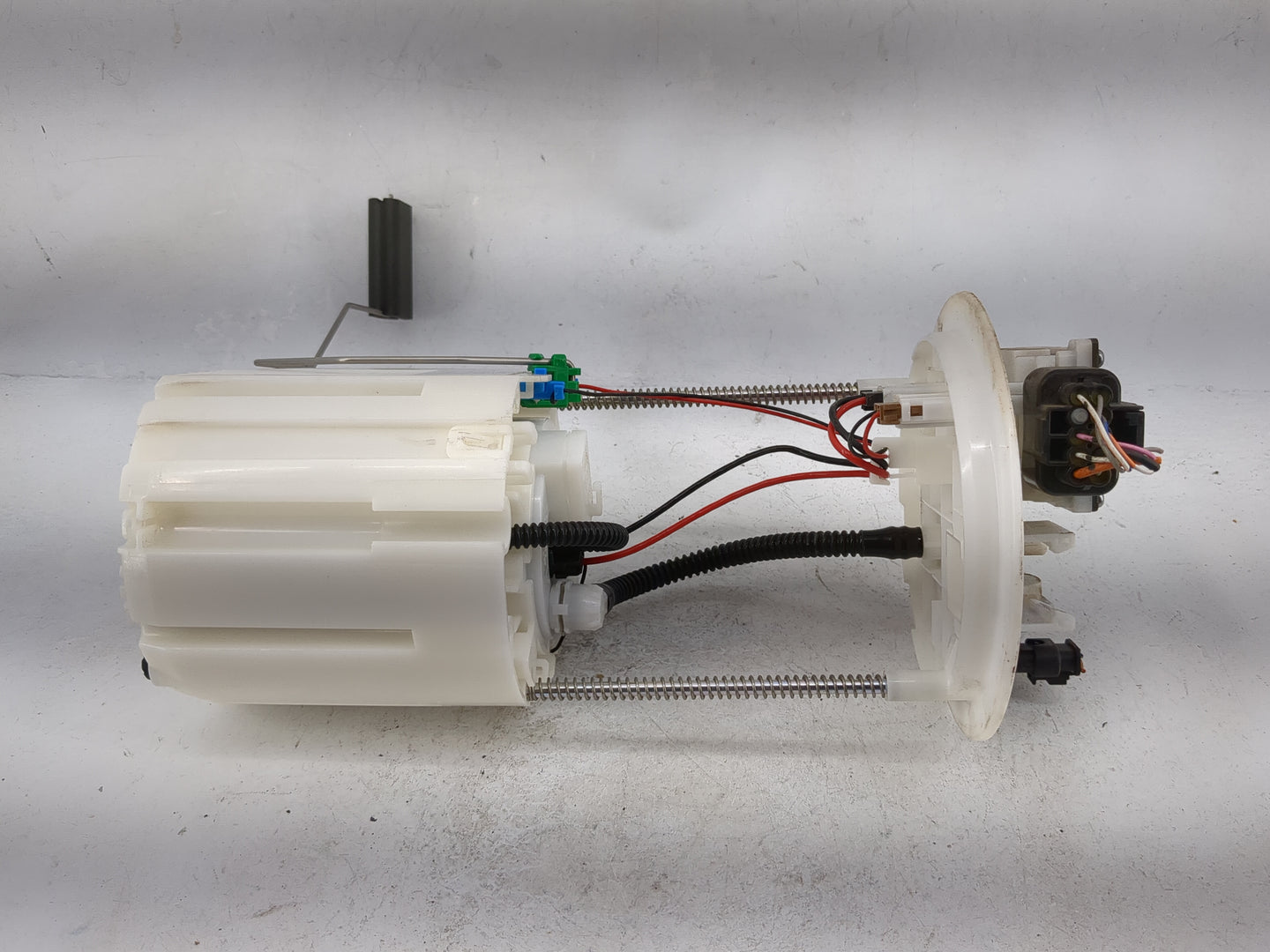 2021-2021 Kia Sorento Electrical Gas Fuel Pump Assembly 1479503 - Oemusedautoparts1.com
