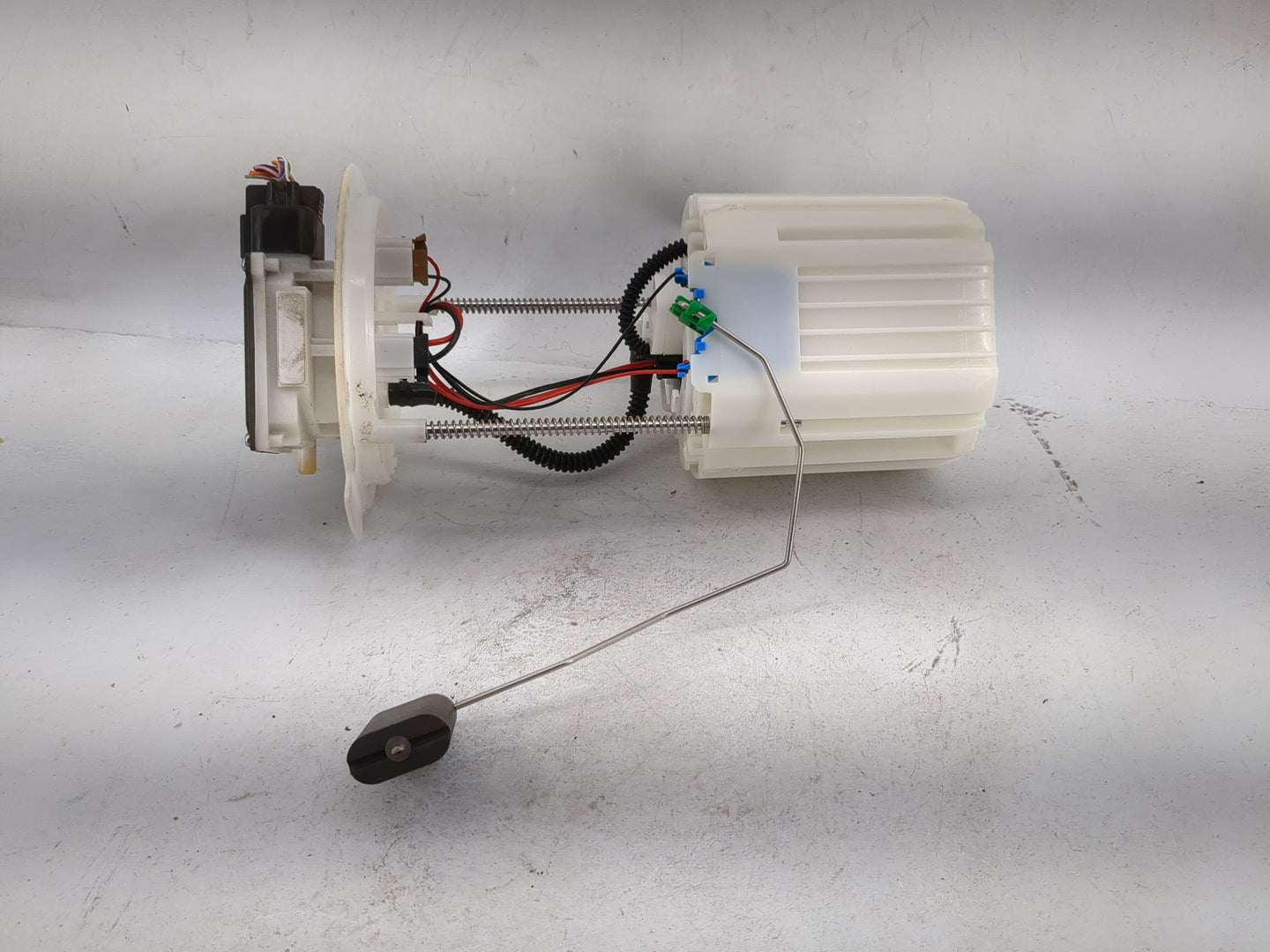 2021-2021 Kia Sorento Electrical Gas Fuel Pump Assembly 1479503 - Oemusedautoparts1.com