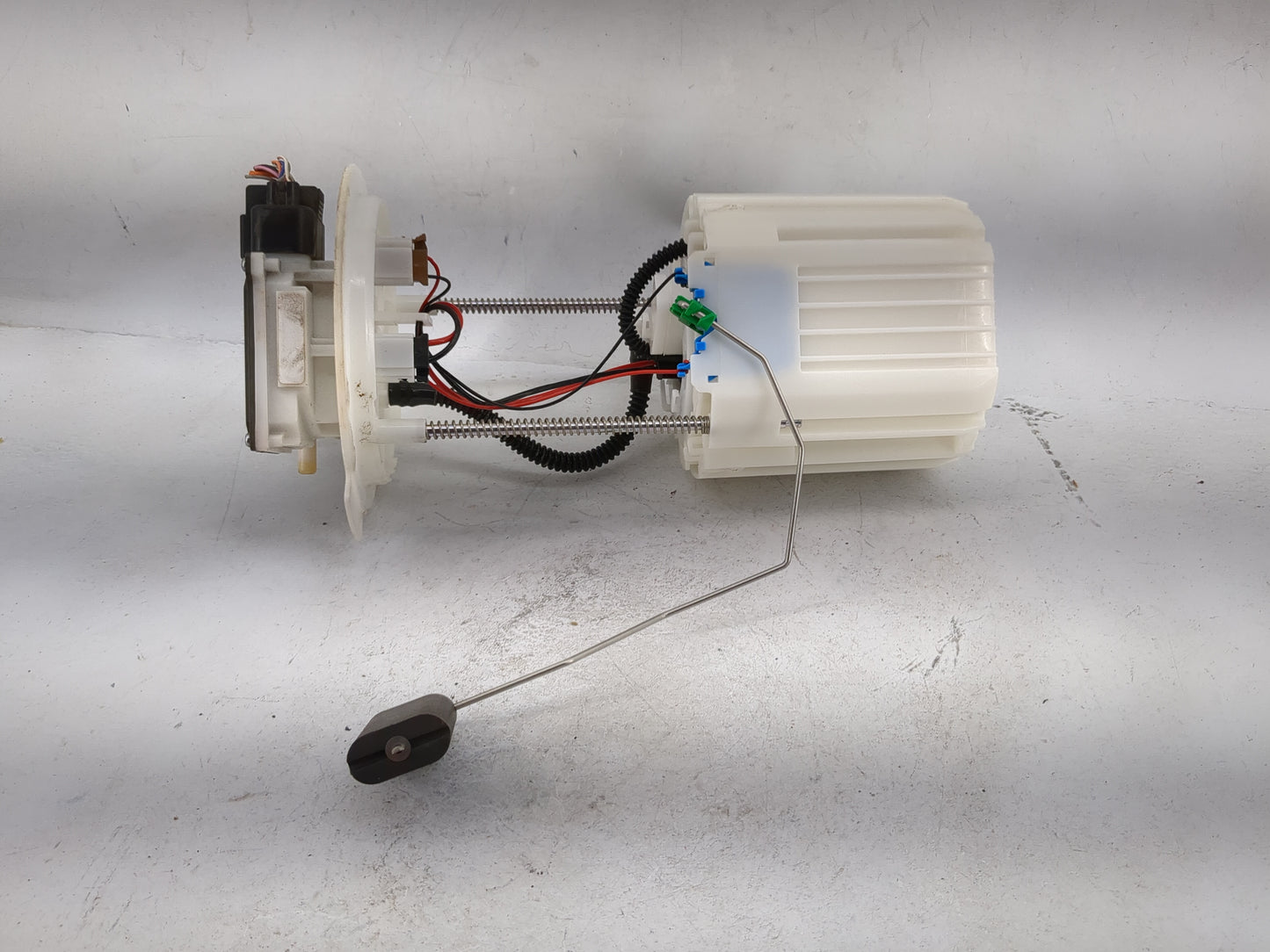 2021-2021 Kia Sorento Electrical Gas Fuel Pump Assembly 1479503 - Oemusedautoparts1.com