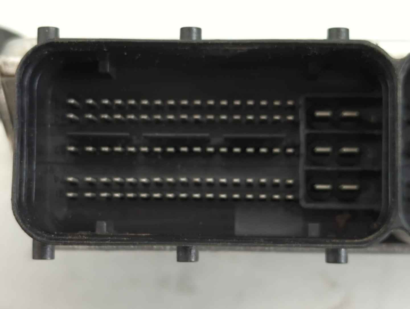 2023 Kia Soul PCM Engine Control Computer ECU ECM PCU OEM P/N:39171-2ENA1 39170-2ENA1 Fits OEM Used Auto Parts - Oemusedauto