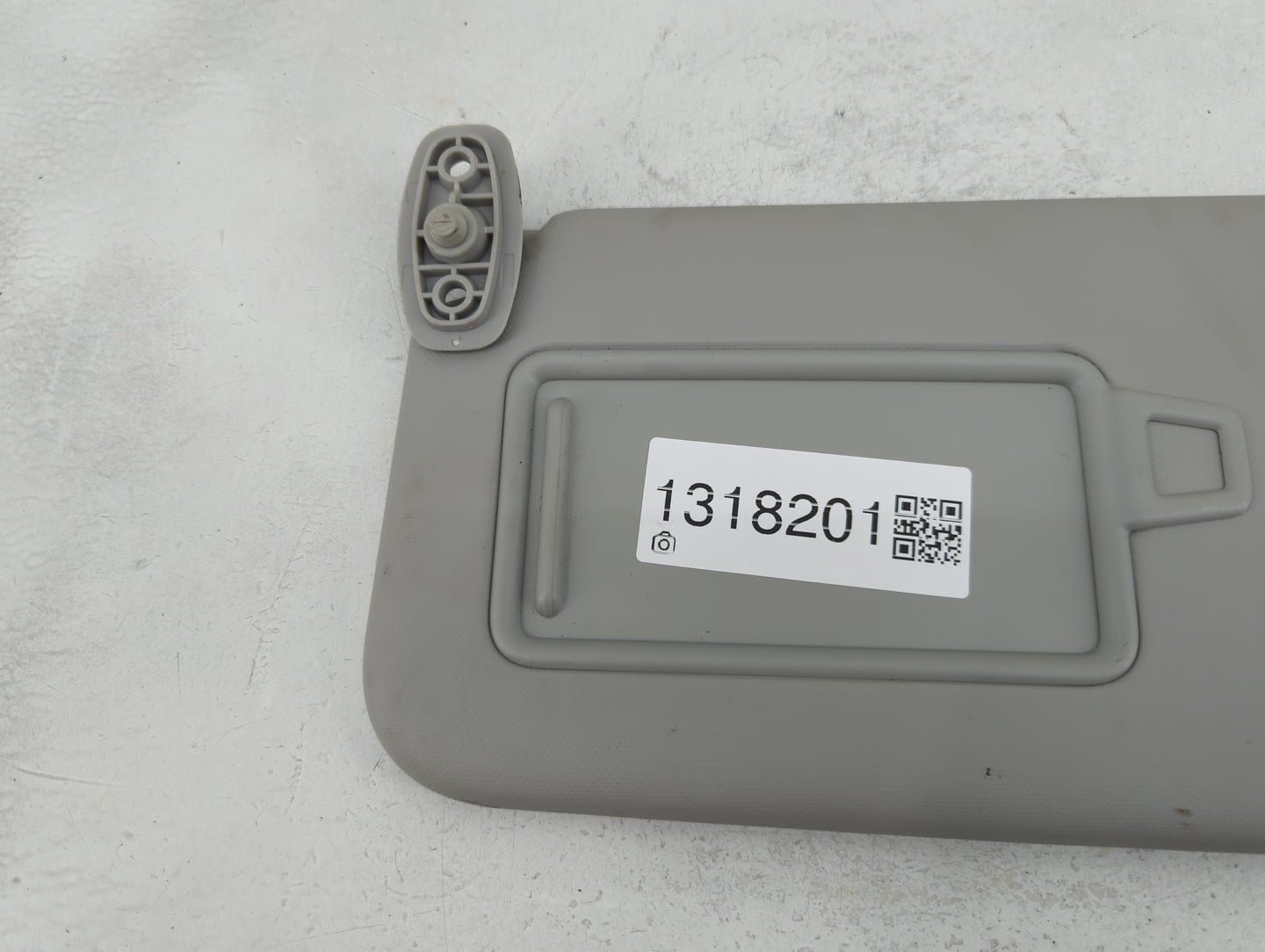 2023 Kia Soul Sun Visor Shade Replacement Driver Left Mirror Fits OEM Used Auto Parts - Oemusedautoparts1.com