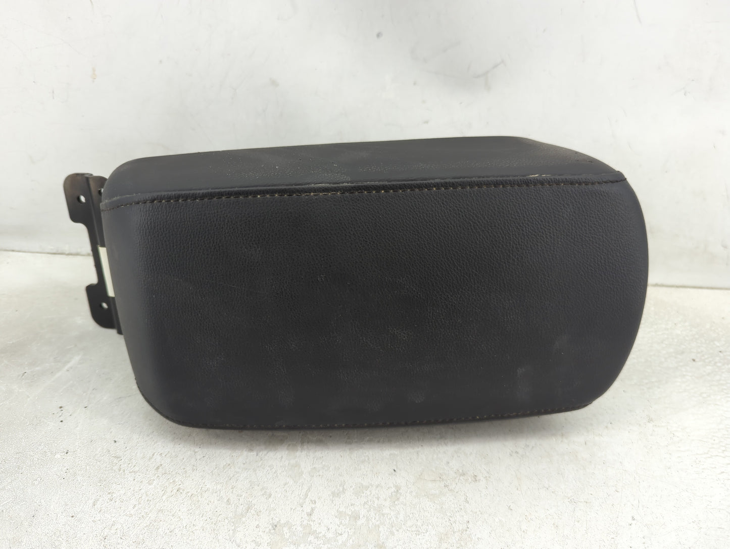2023 Kia Soul Center Console Armrest Cover Lid Fits OEM Used Auto Parts - Oemusedautoparts1.com