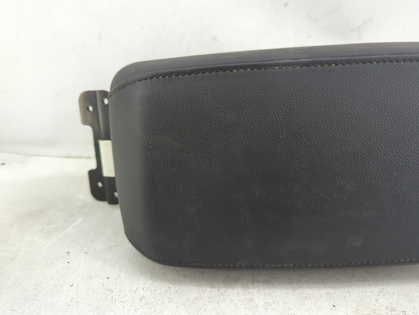 2023 Kia Soul Center Console Armrest Cover Lid Fits OEM Used Auto Parts - Oemusedautoparts1.com