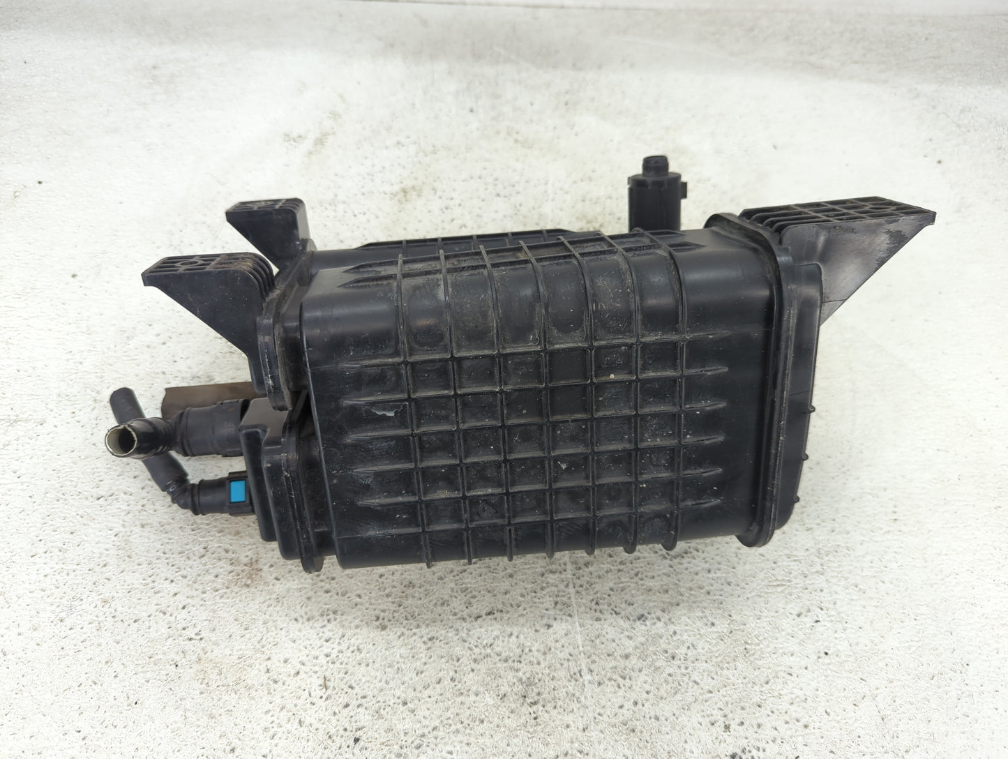2023 Kia Soul Fuel Vapor Charcoal Canister - Oemusedautoparts1.com