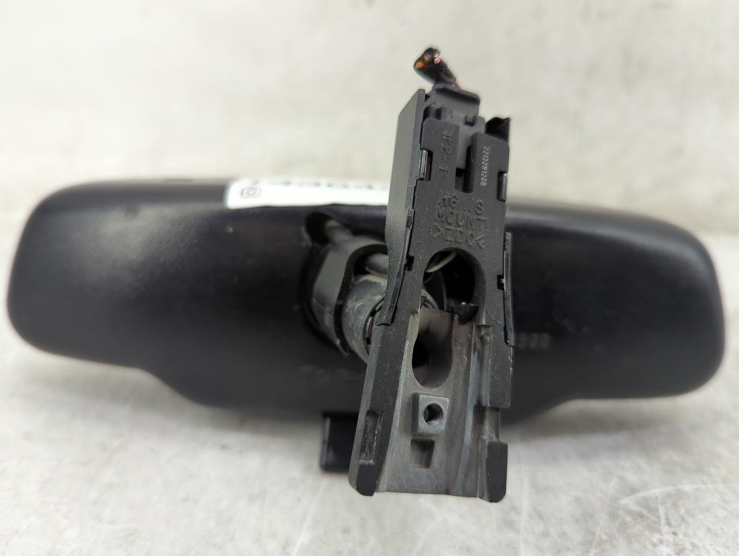 2023 Kia Soul Interior Rear View Mirror Replacement OEM P/N:E13049899 2212281208, 2272298208 Fits OEM Used Auto Parts - Oemu