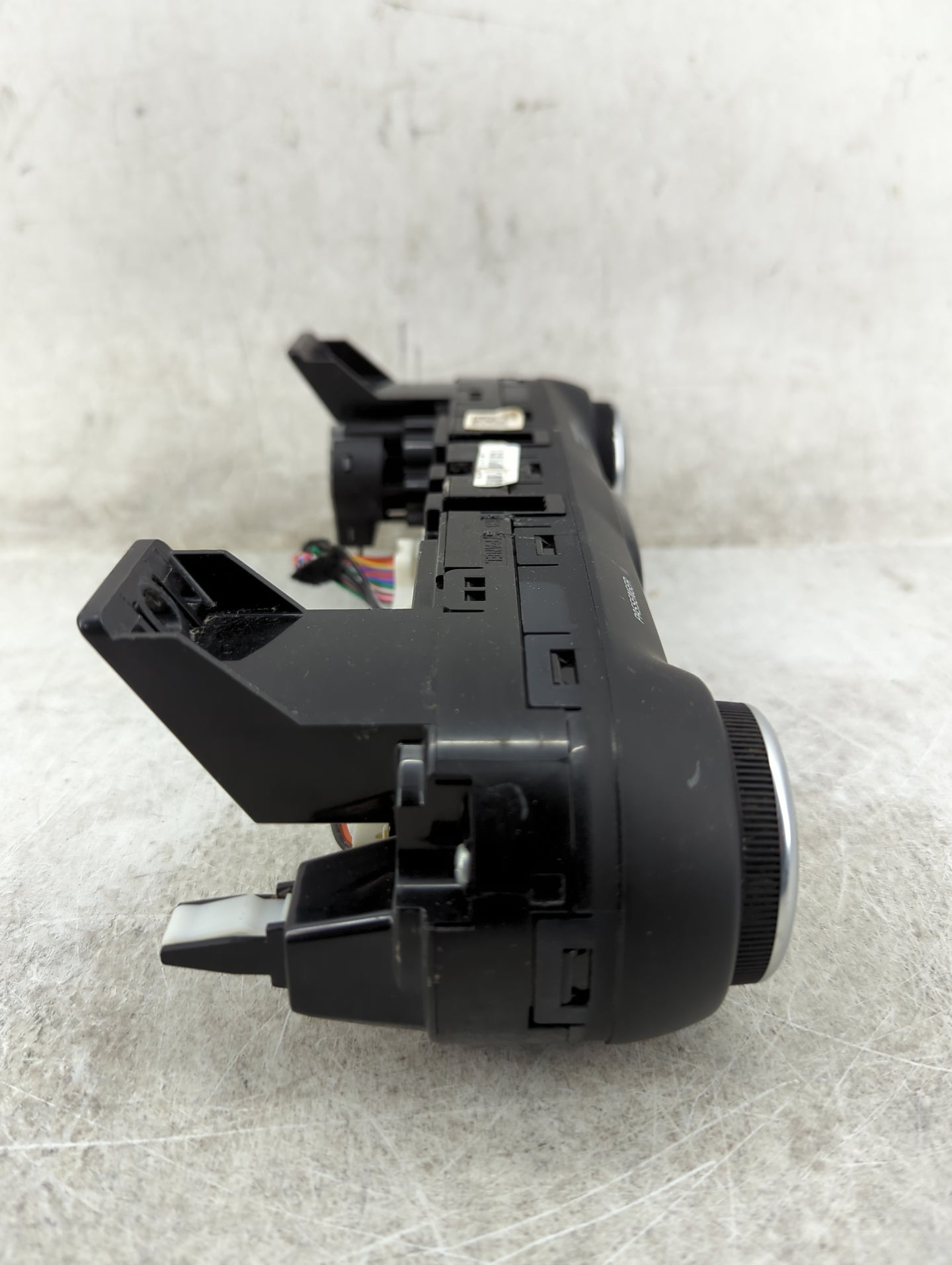 2023 Kia Soul Climate Control Module Temperature AC/Heater Replacement P/N:97250-K0JF0 Fits OEM Used Auto Parts - Oemusedaut