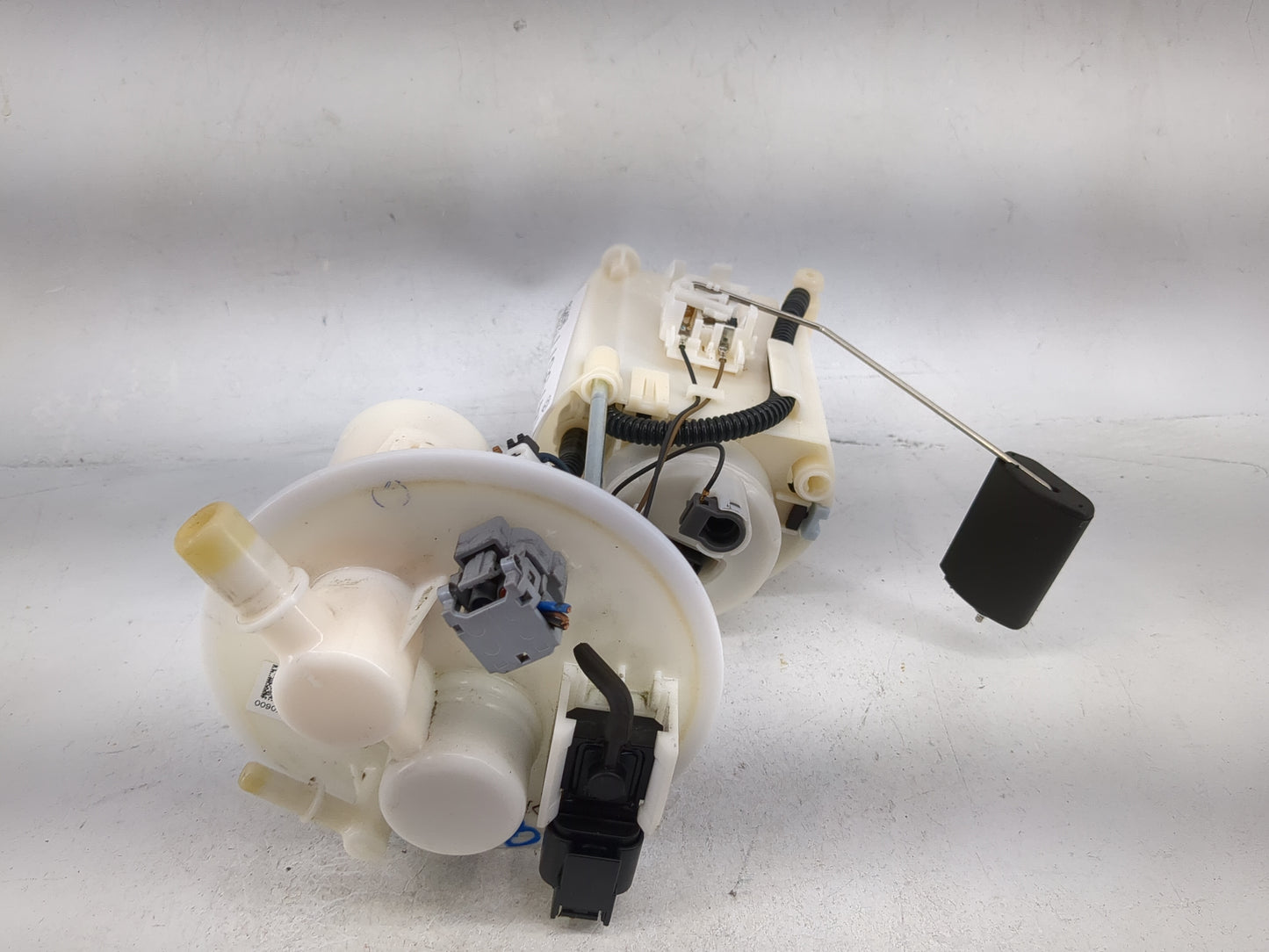 2020-2021 Kia Soul Electrical Gas Fuel Pump Assembly - Oemusedautoparts1.com