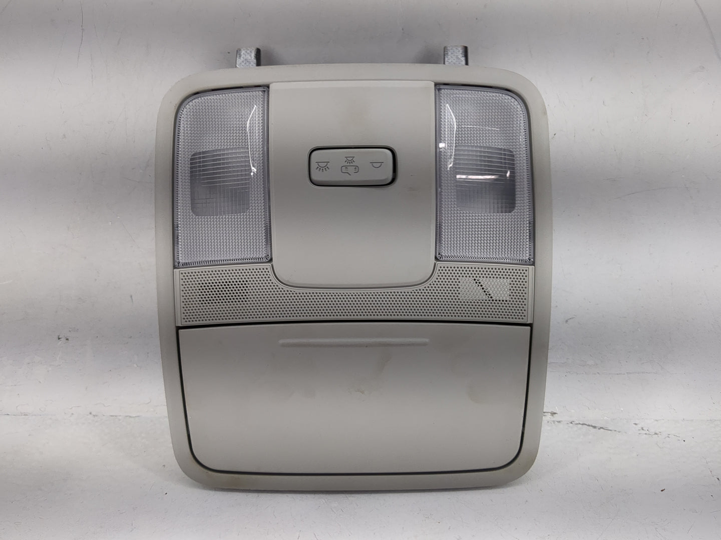 2020-2021 Kia Soul Overhead Roof Console 1482432 - Oemusedautoparts1.com