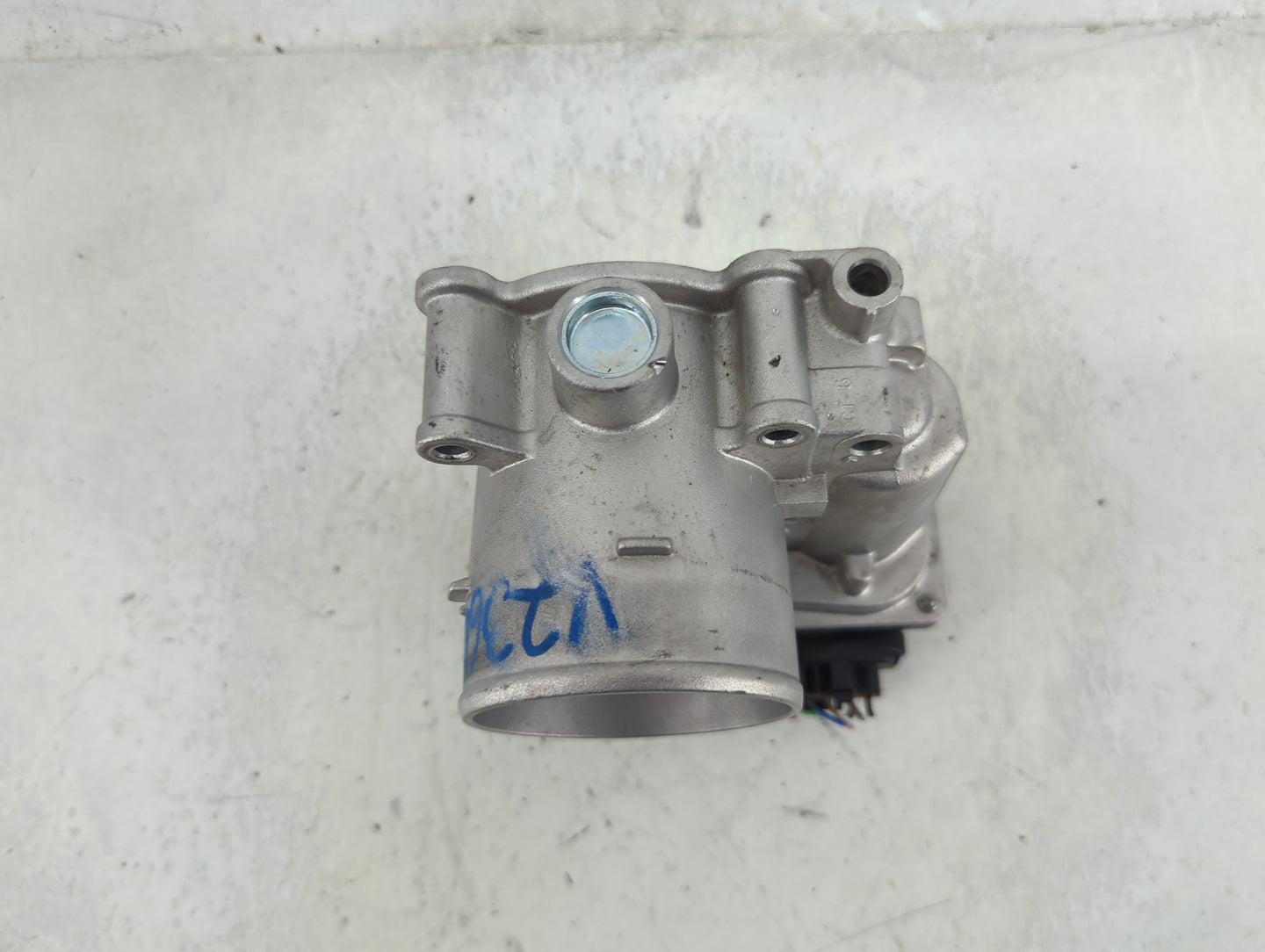 2020-2021 Kia Soul Throttle Body P/N:35100-2E410 5552 07F20 Fits Fits 2020 2021 2022 OEM Used Auto Parts - Oemusedautoparts1