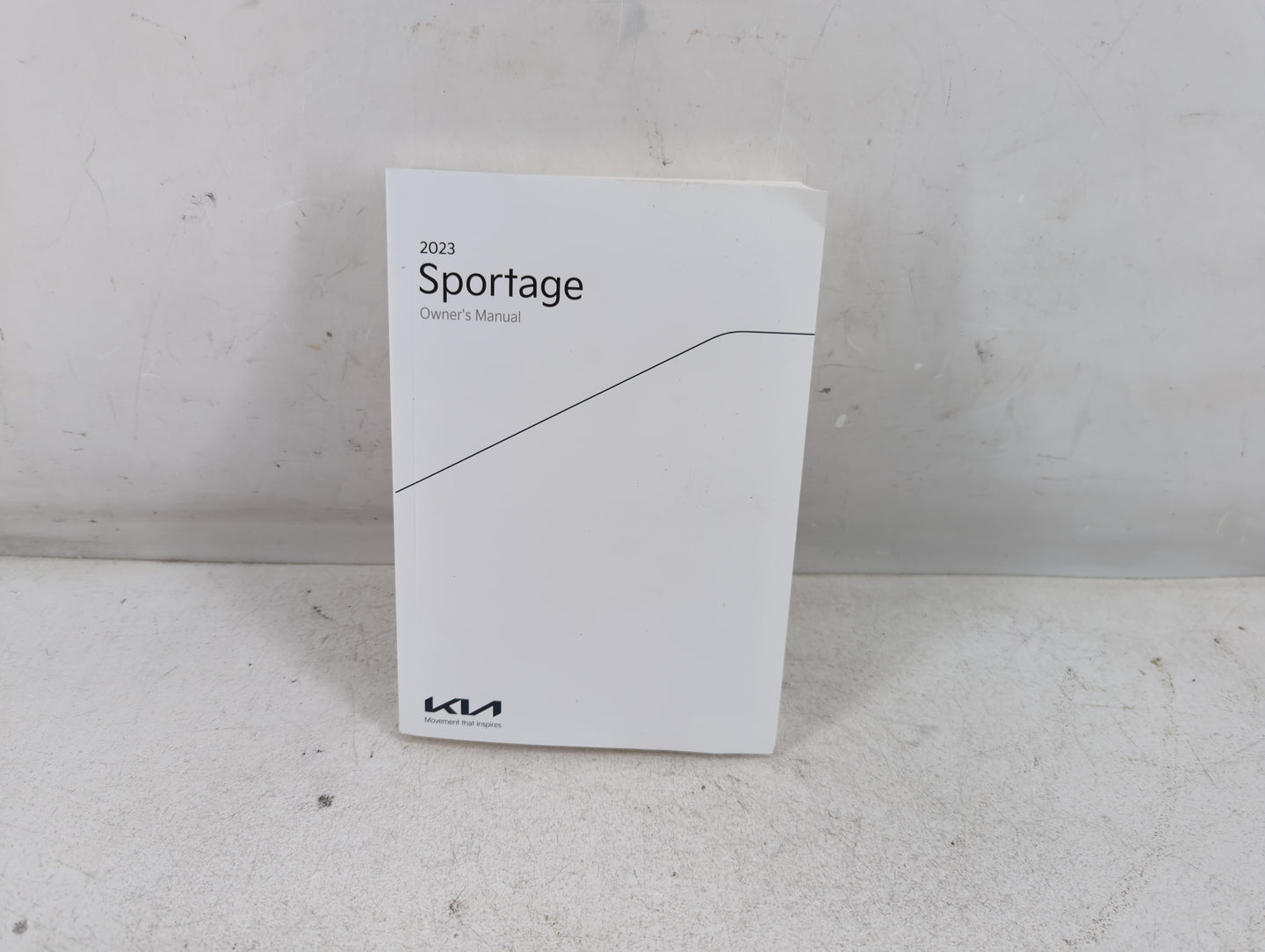 2023 Kia Sportage Owners Manual Book Guide P/N:PGY0-EU33I OEM Used Auto Parts - Oemusedautoparts1.com